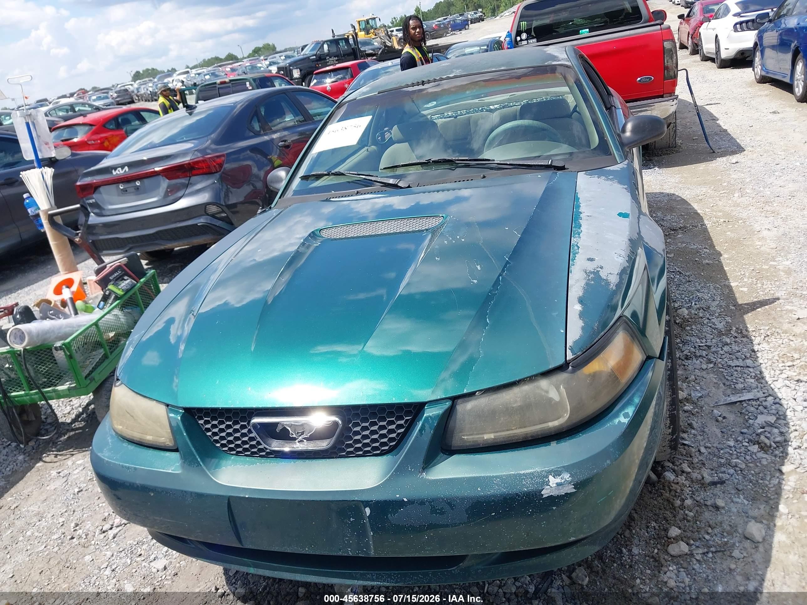 2000 Ford Mustang   Green vin: 1FAFP4040YF112635