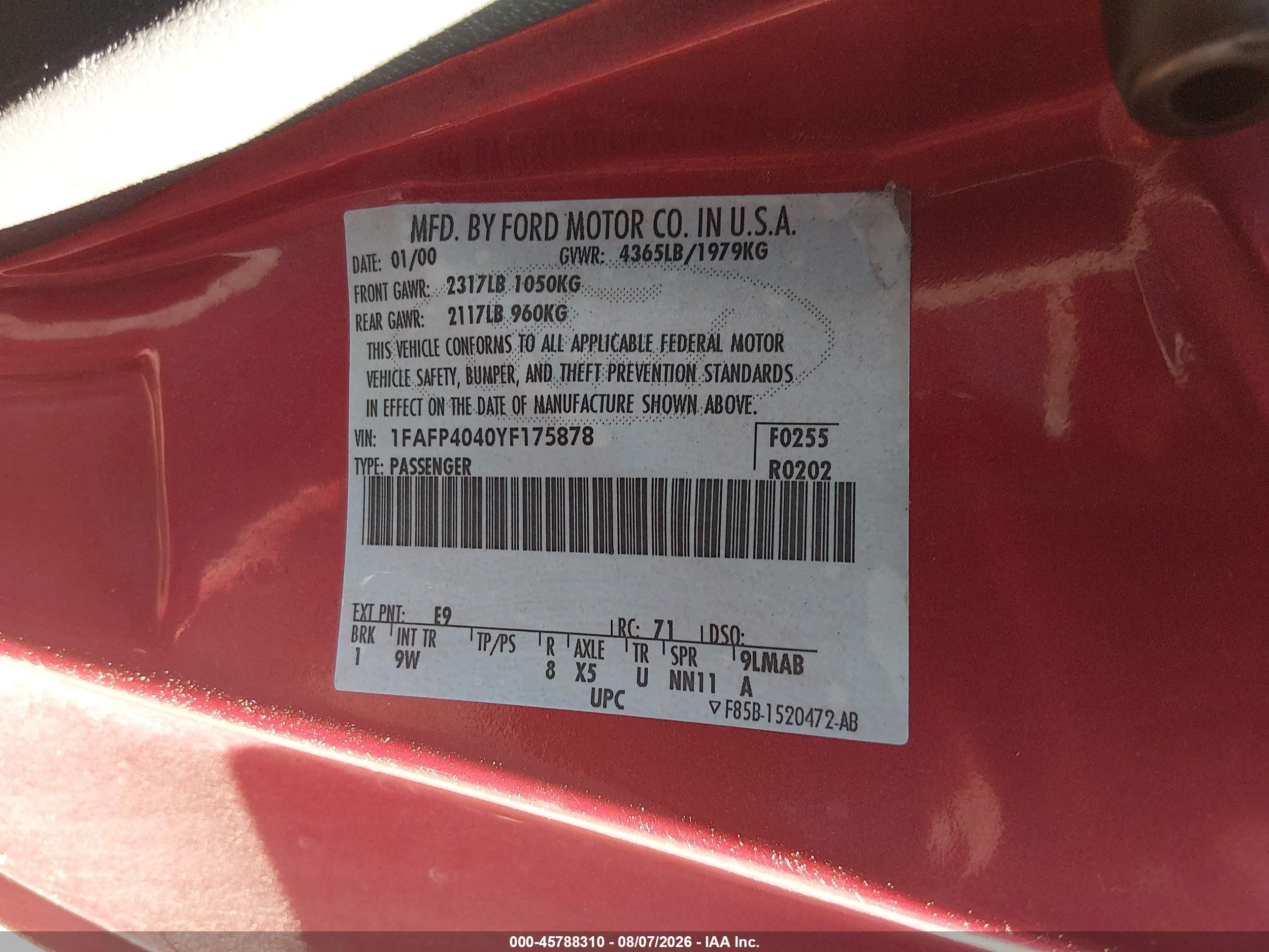 2000 Ford Mustang   Red vin: 1FAFP4040YF175878
