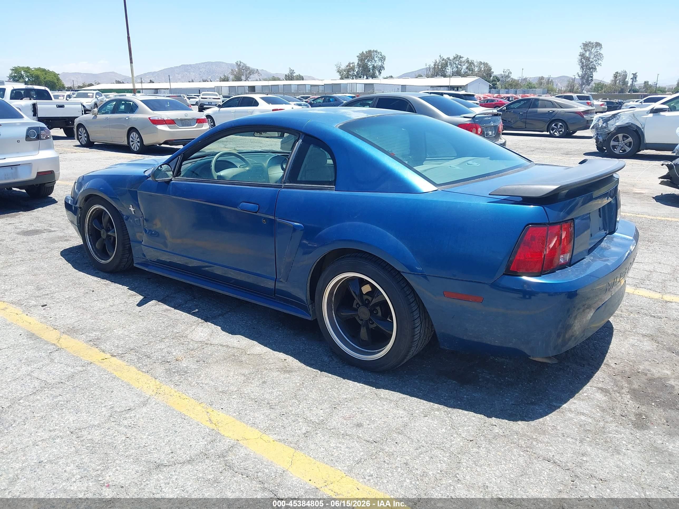 2000 Ford Mustang   Blue vin: 1FAFP4040YF178084