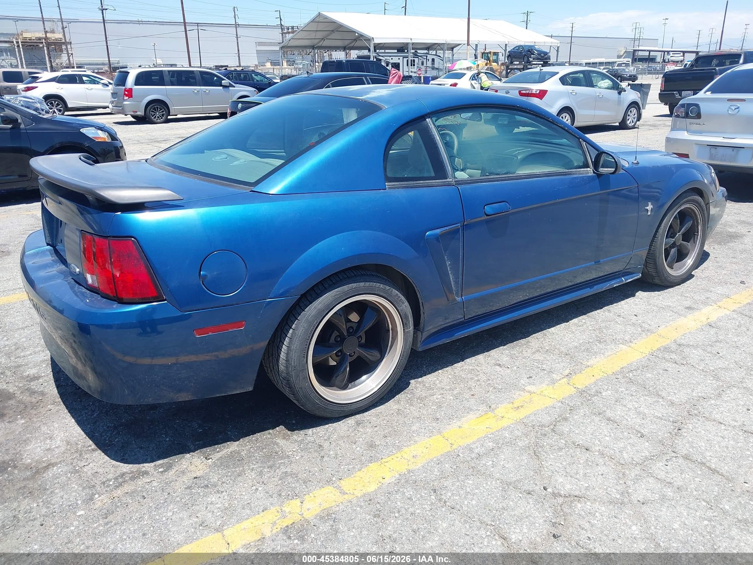 2000 Ford Mustang   Blue vin: 1FAFP4040YF178084