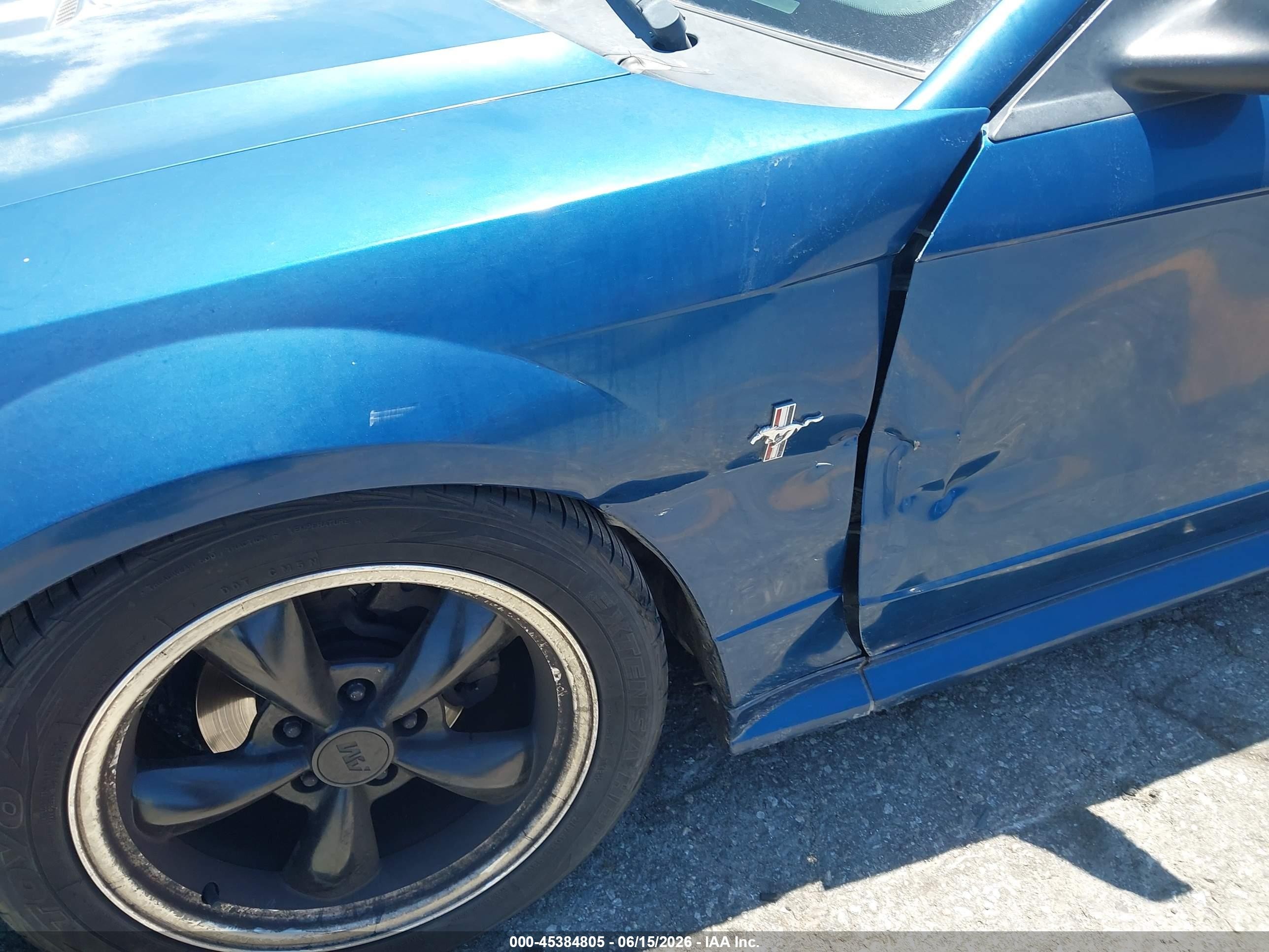 2000 Ford Mustang   Blue vin: 1FAFP4040YF178084