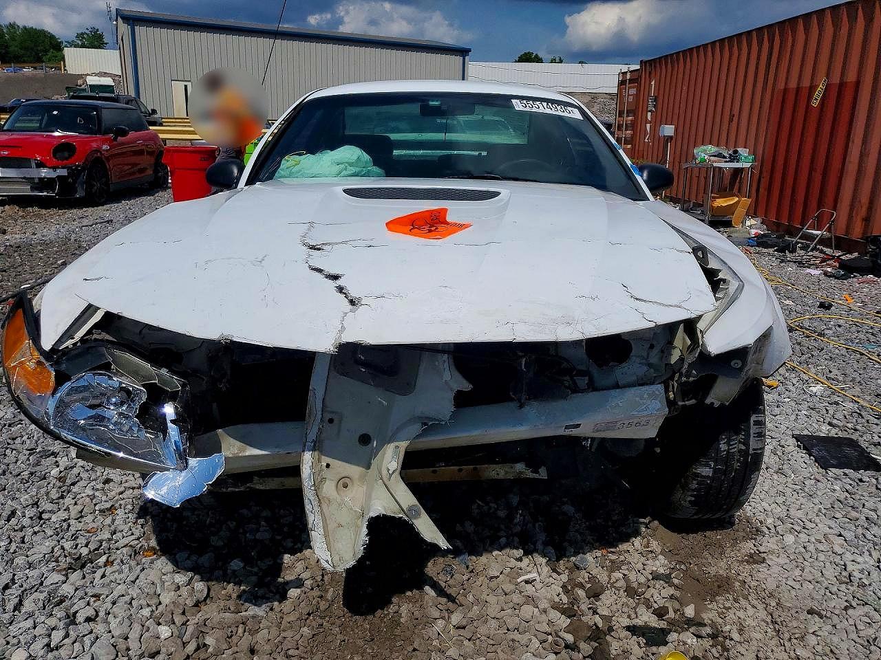2000 Ford Mustang White vin: 1FAFP4040YF241572