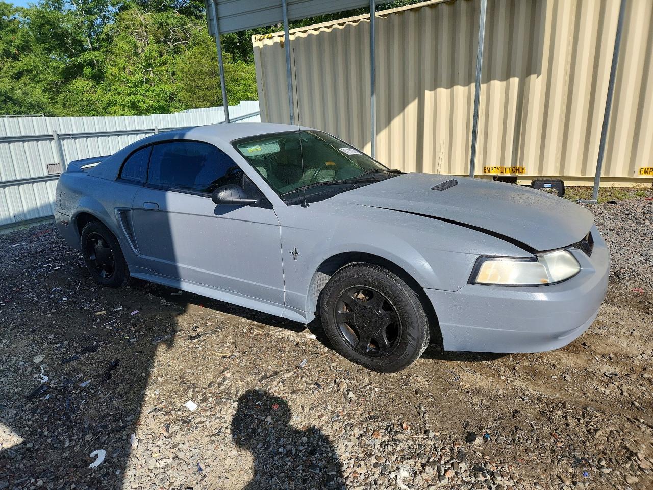 2000 Ford Mustang Gray vin: 1FAFP4040YF256640
