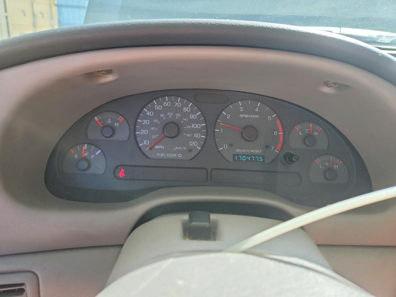 2000 Ford Mustang Gray vin: 1FAFP4040YF256640