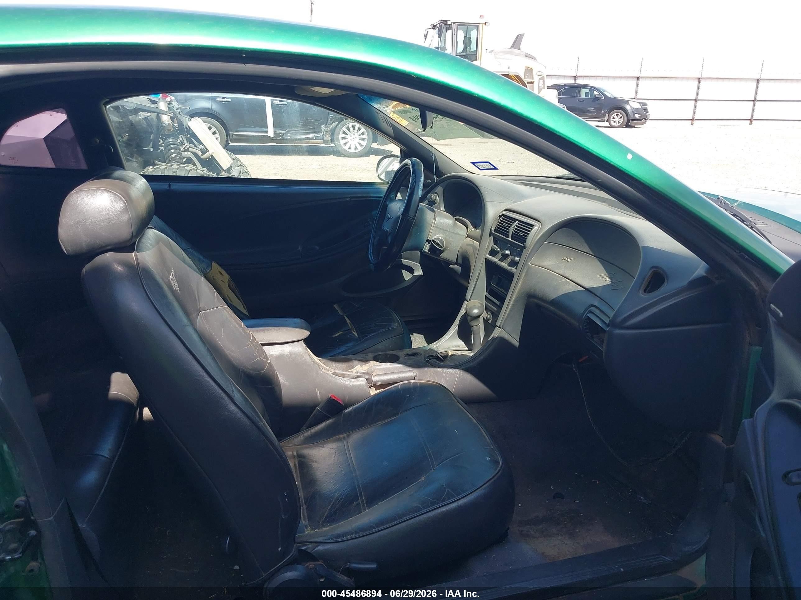 2001 Ford Mustang   Green vin: 1FAFP40411F170968