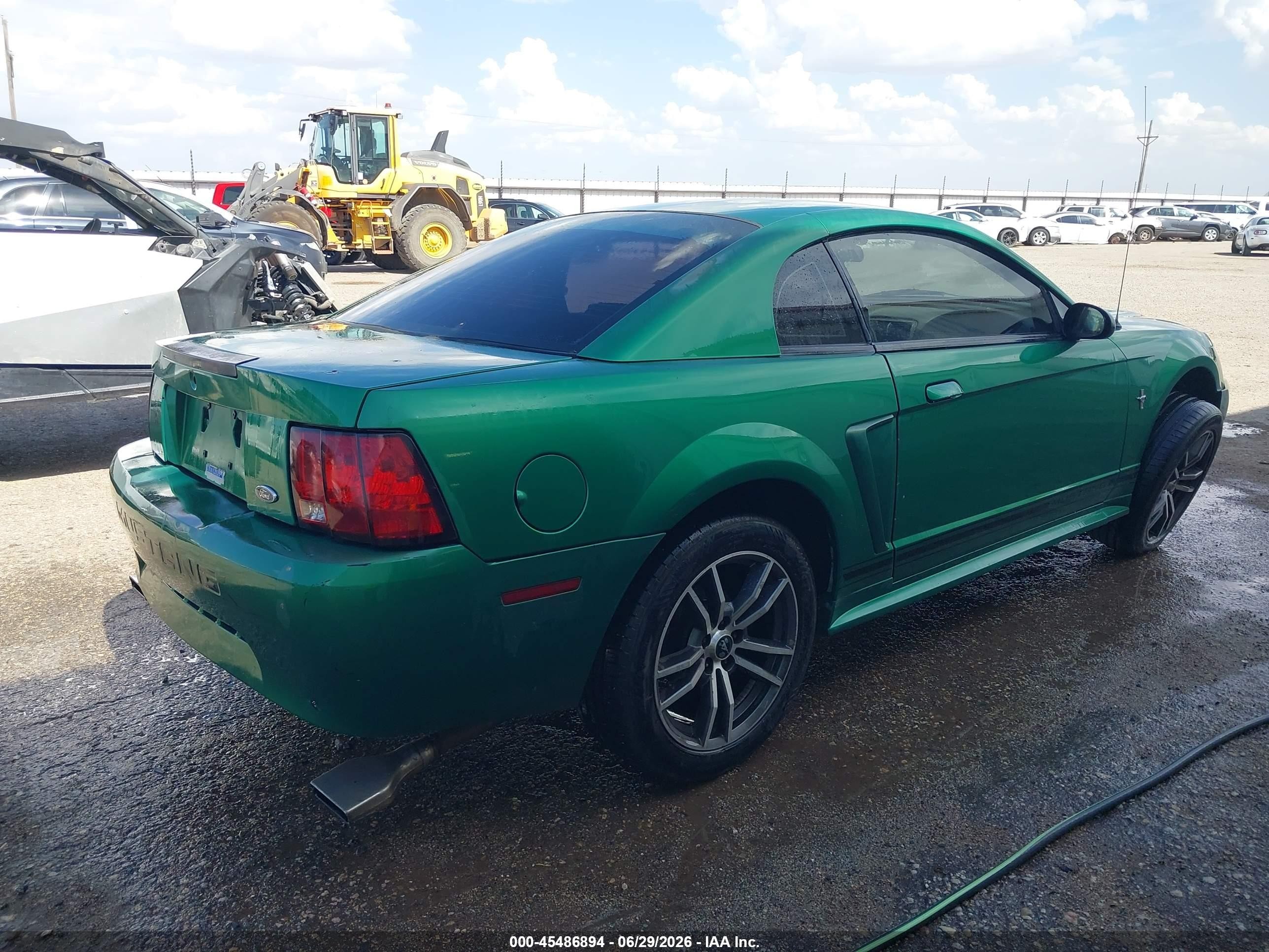 2001 Ford Mustang   Green vin: 1FAFP40411F170968