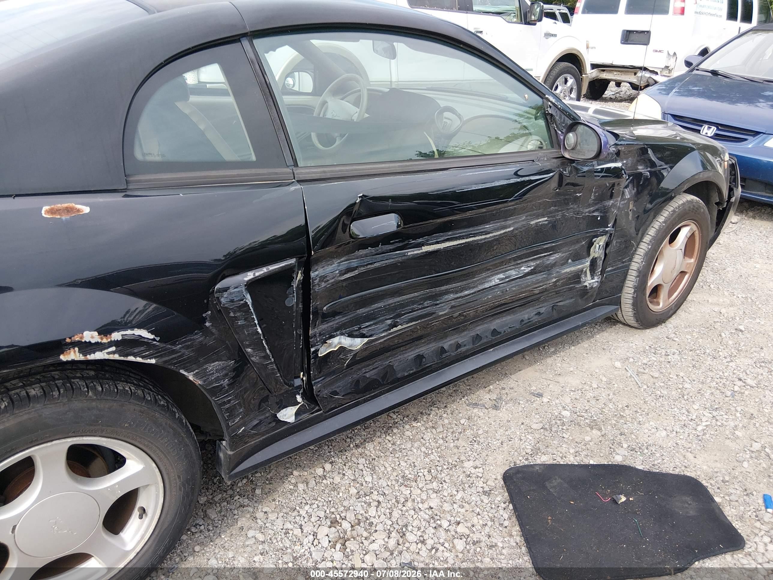 2002 Ford Mustang Deluxe/premium/standard Black vin: 1FAFP40412F205655