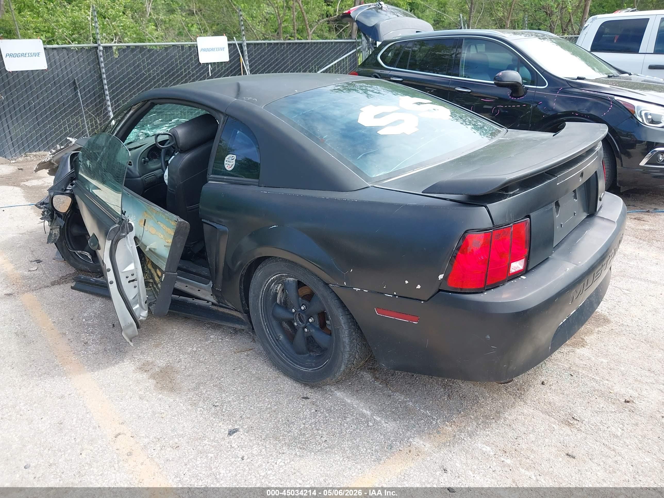 2002 Ford Mustang   Black vin: 1FAFP40412F206983