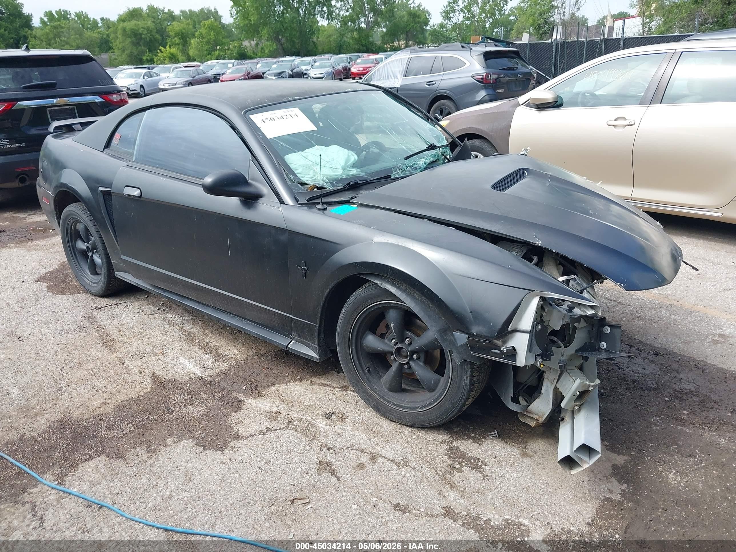 2002 Ford Mustang   Black vin: 1FAFP40412F206983