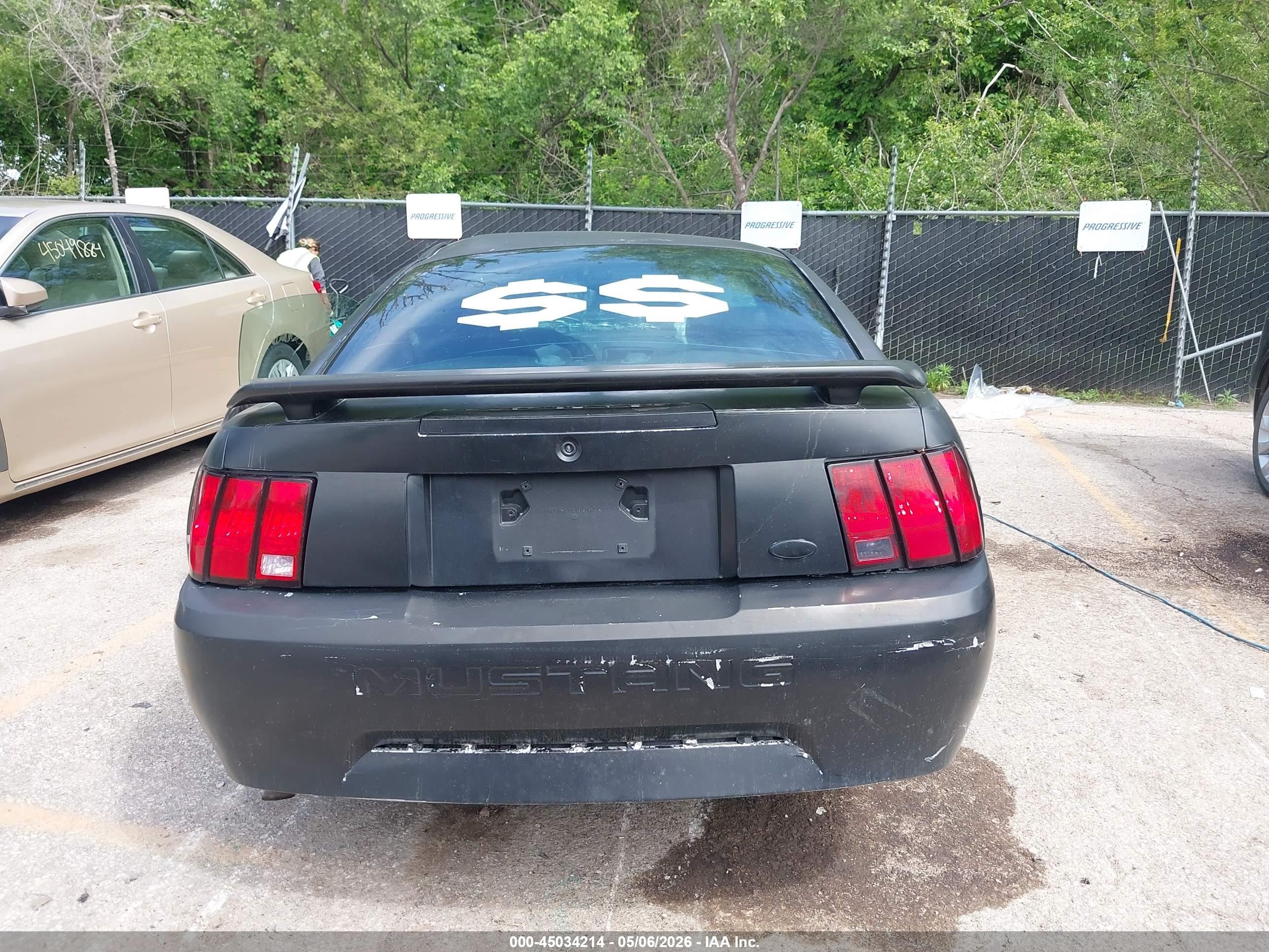 2002 Ford Mustang   Black vin: 1FAFP40412F206983