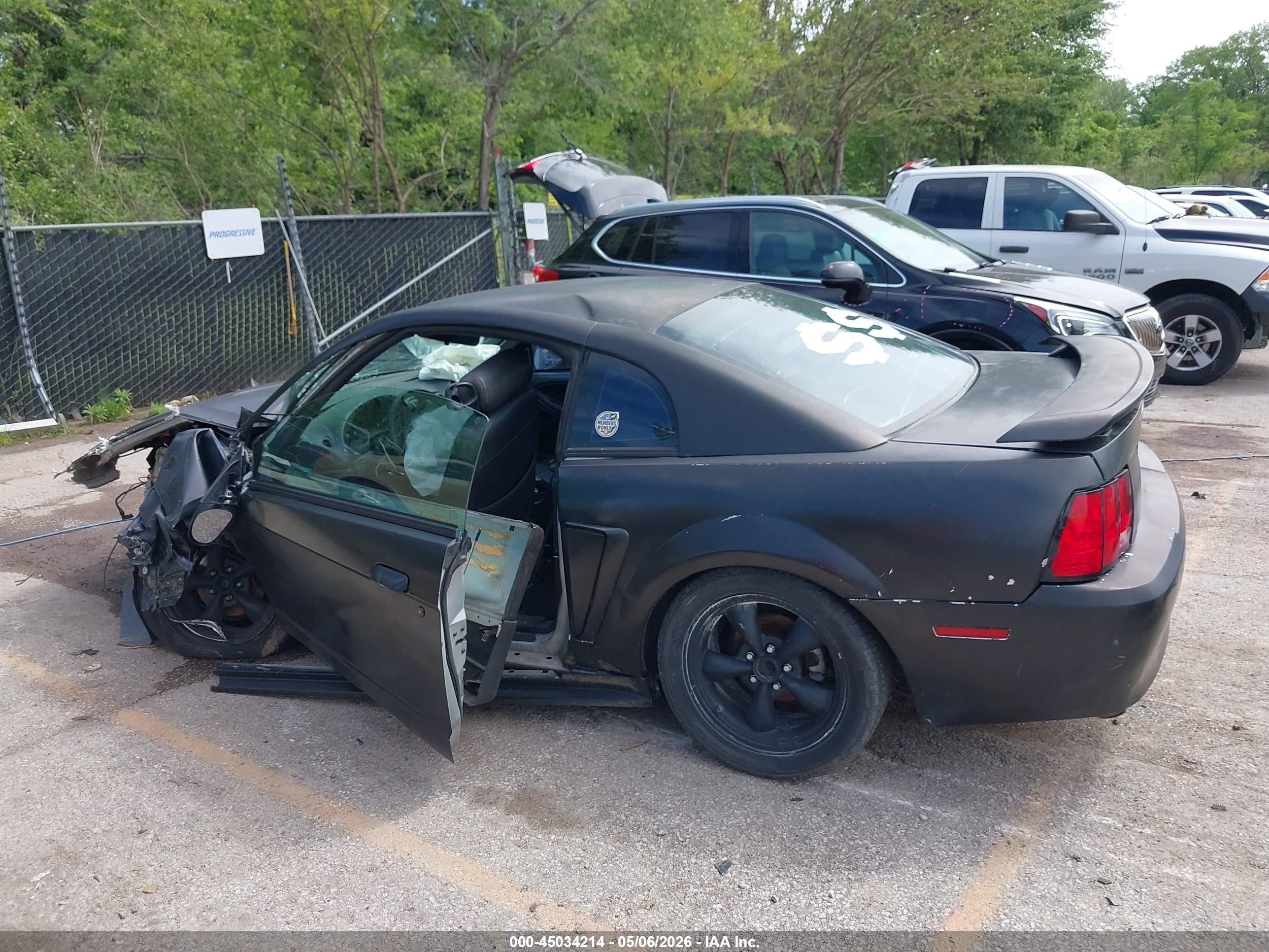 2002 Ford Mustang   Black vin: 1FAFP40412F206983