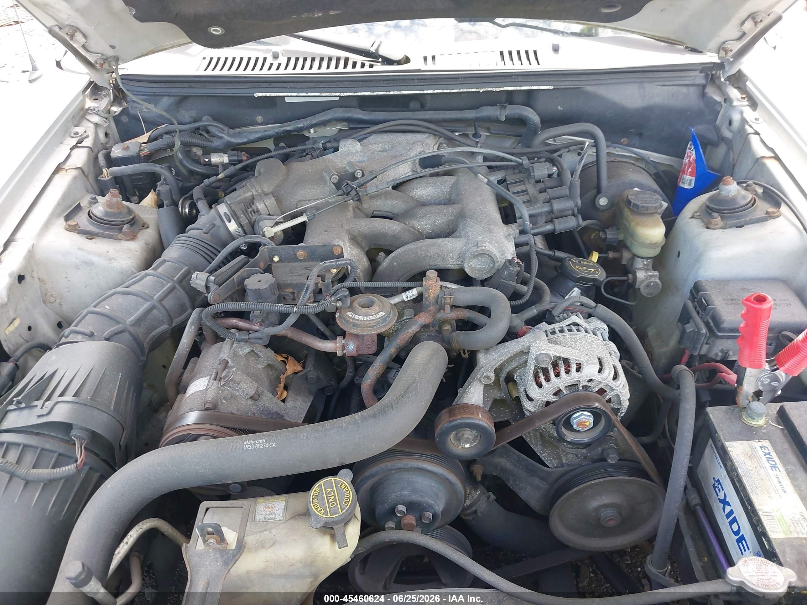 2003 Ford Mustang   Серебряный vin: 1FAFP40413F312898