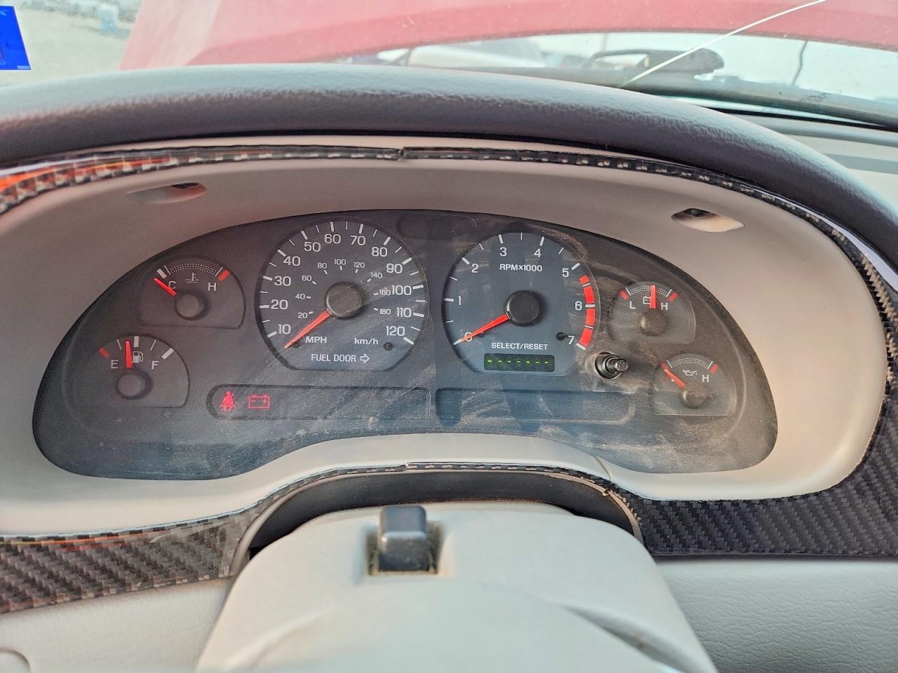 2003 Ford Mustang Red vin: 1FAFP40413F375712