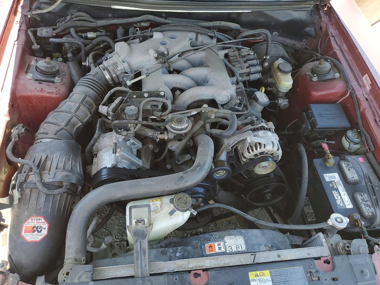 2004 Ford Mustang Burgundy vin: 1FAFP40414F113061