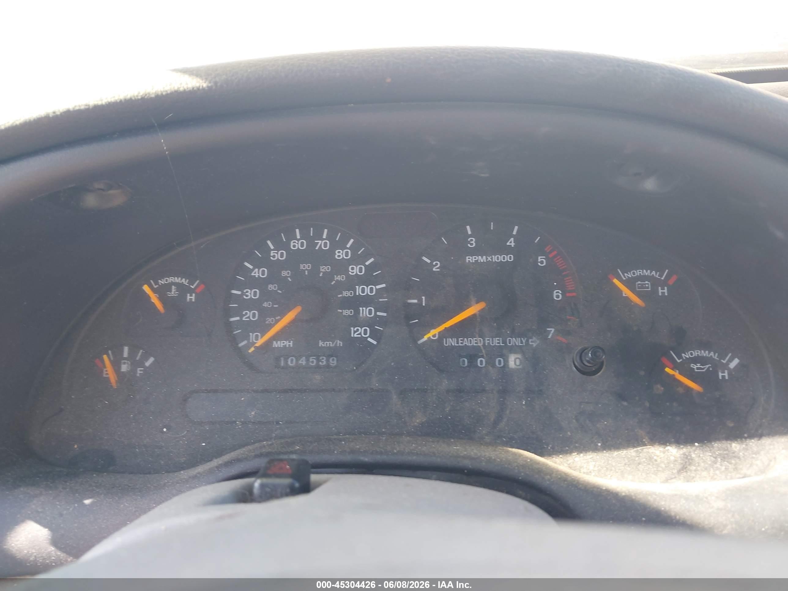1998 Ford Mustang   White vin: 1FAFP4041WF198082