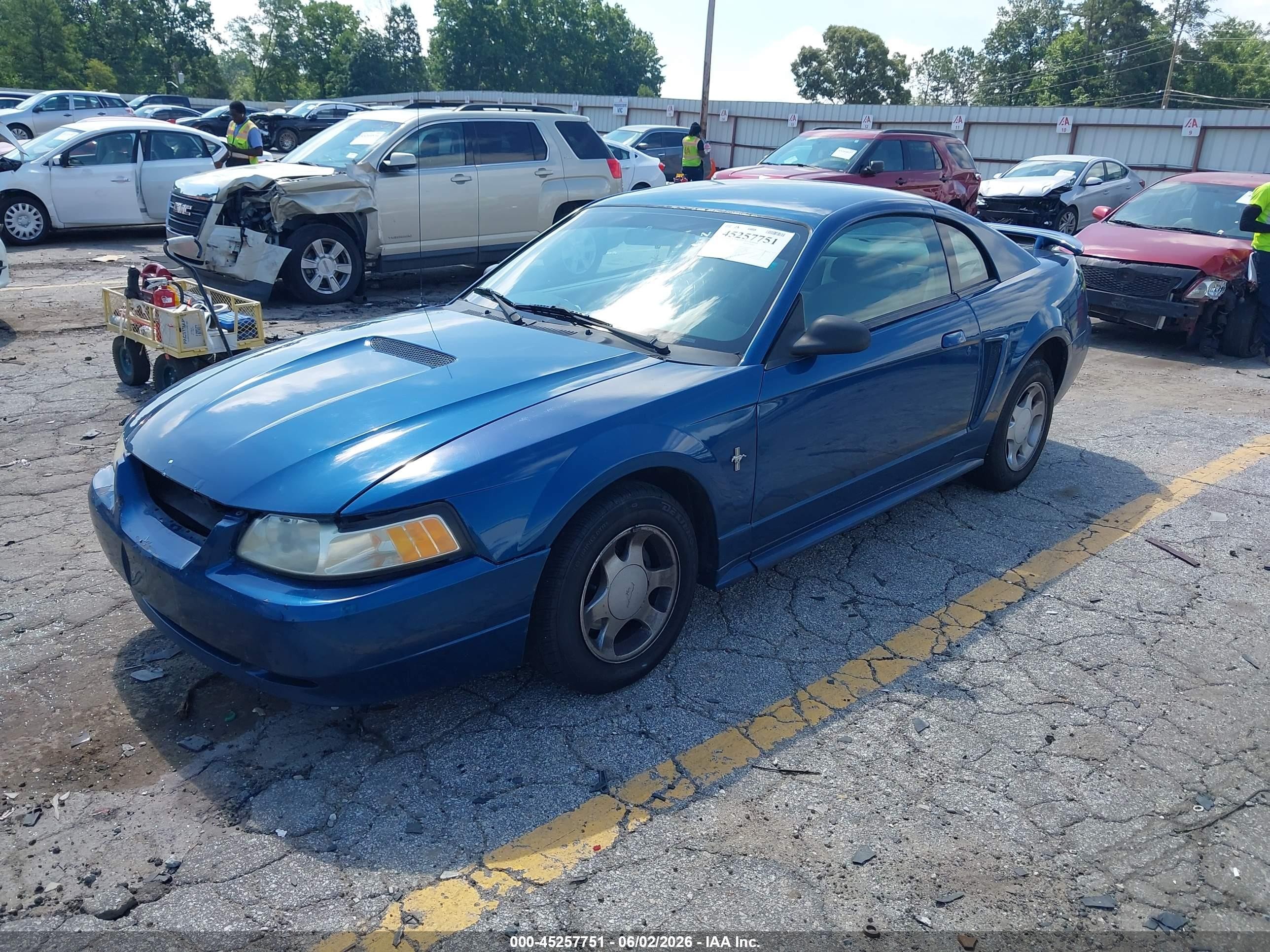 2000 Ford Mustang   Blue vin: 1FAFP4041YF150116