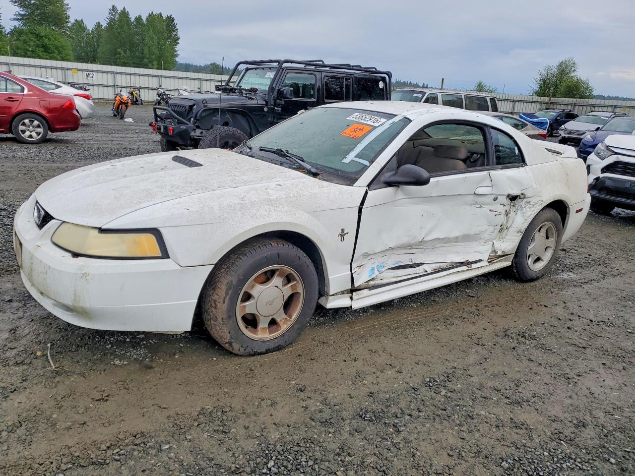 2000 Ford Mustang White vin: 1FAFP4041YF224778
