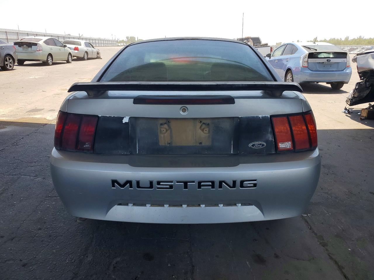 2001 Ford Mustang Silver vin: 1FAFP40421F109841