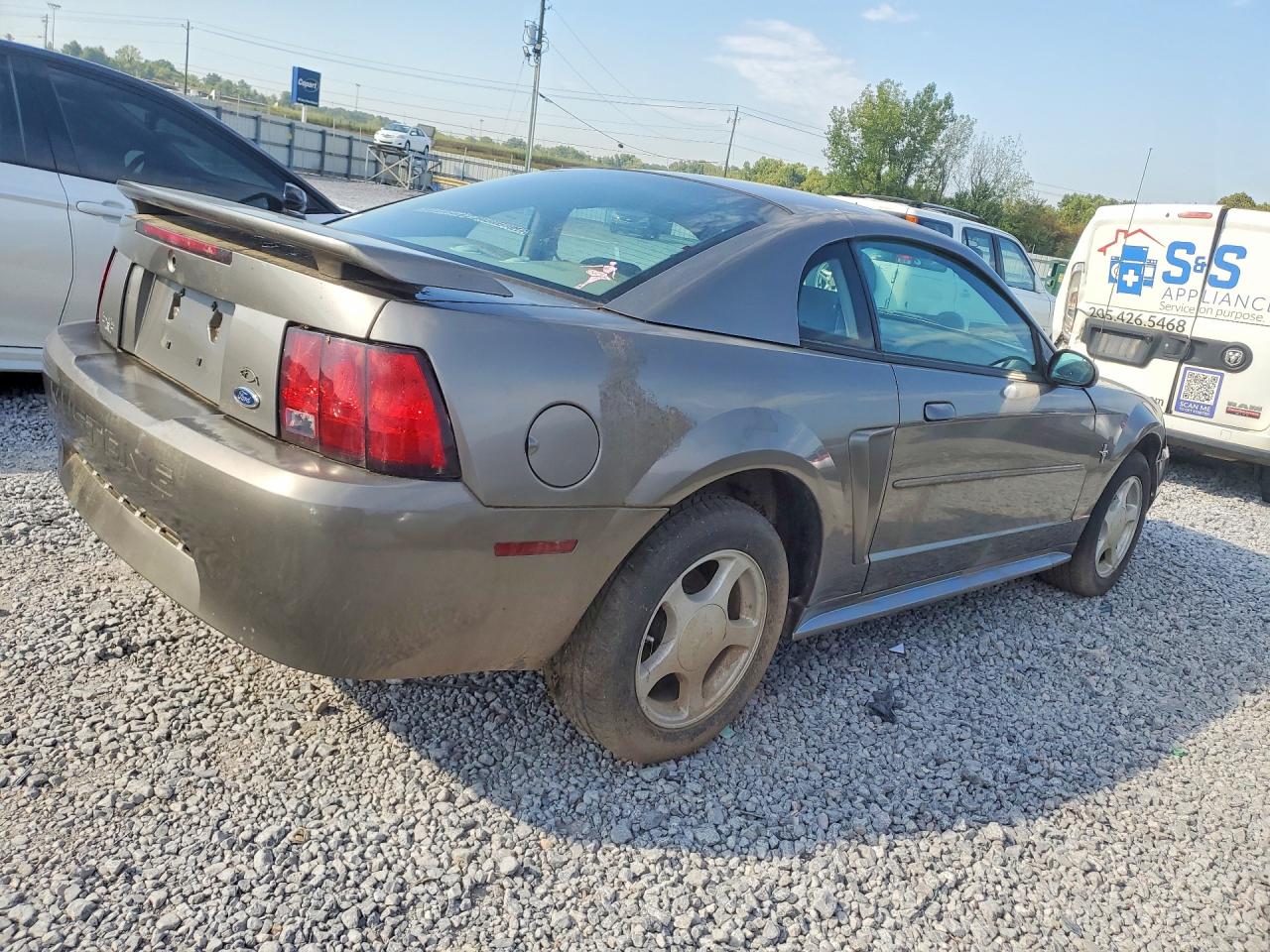 2002 Ford Mustang Brown vin: 1FAFP40422F184797
