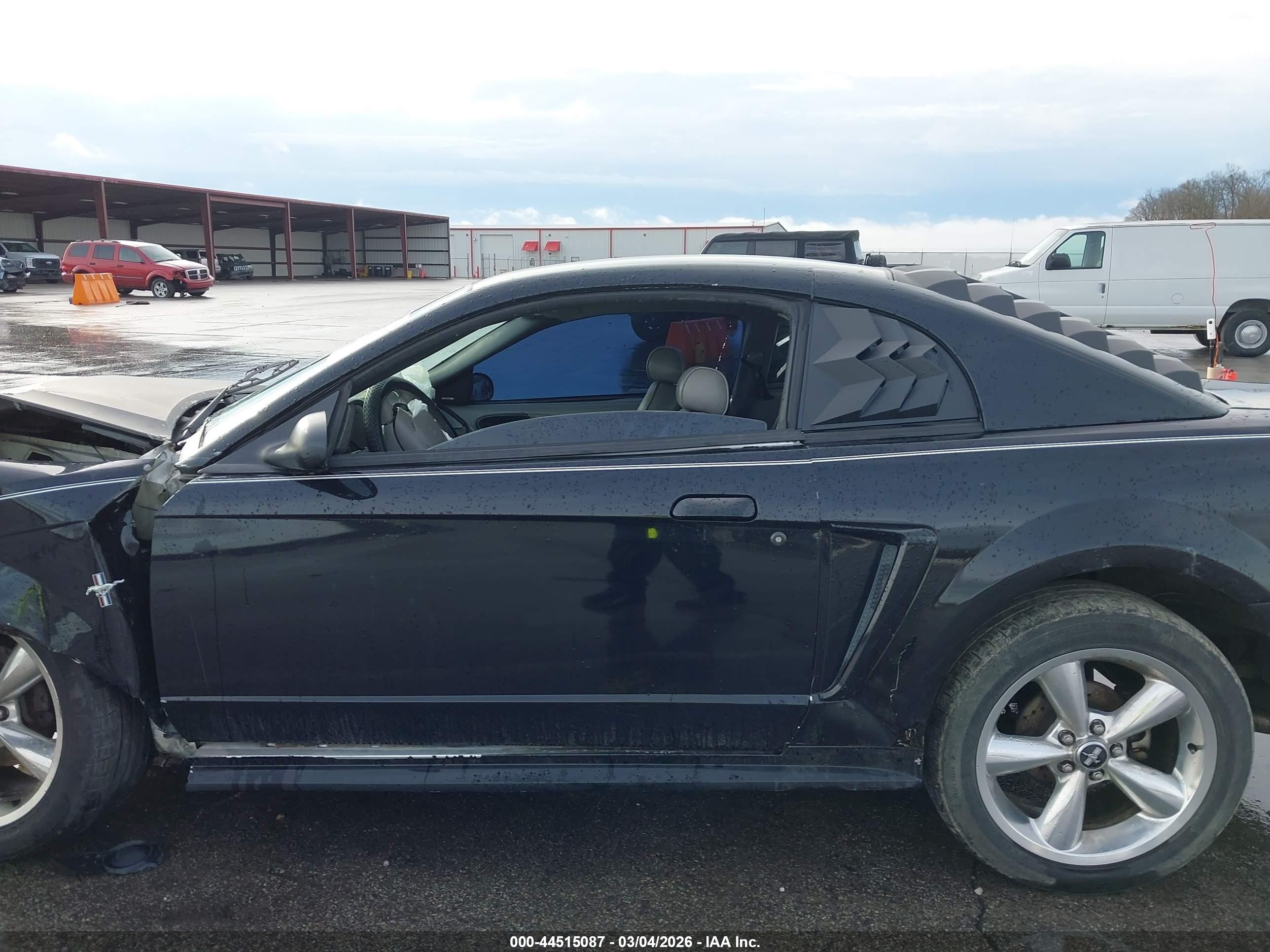 2003 Ford Mustang   Black vin: 1FAFP40423F325997
