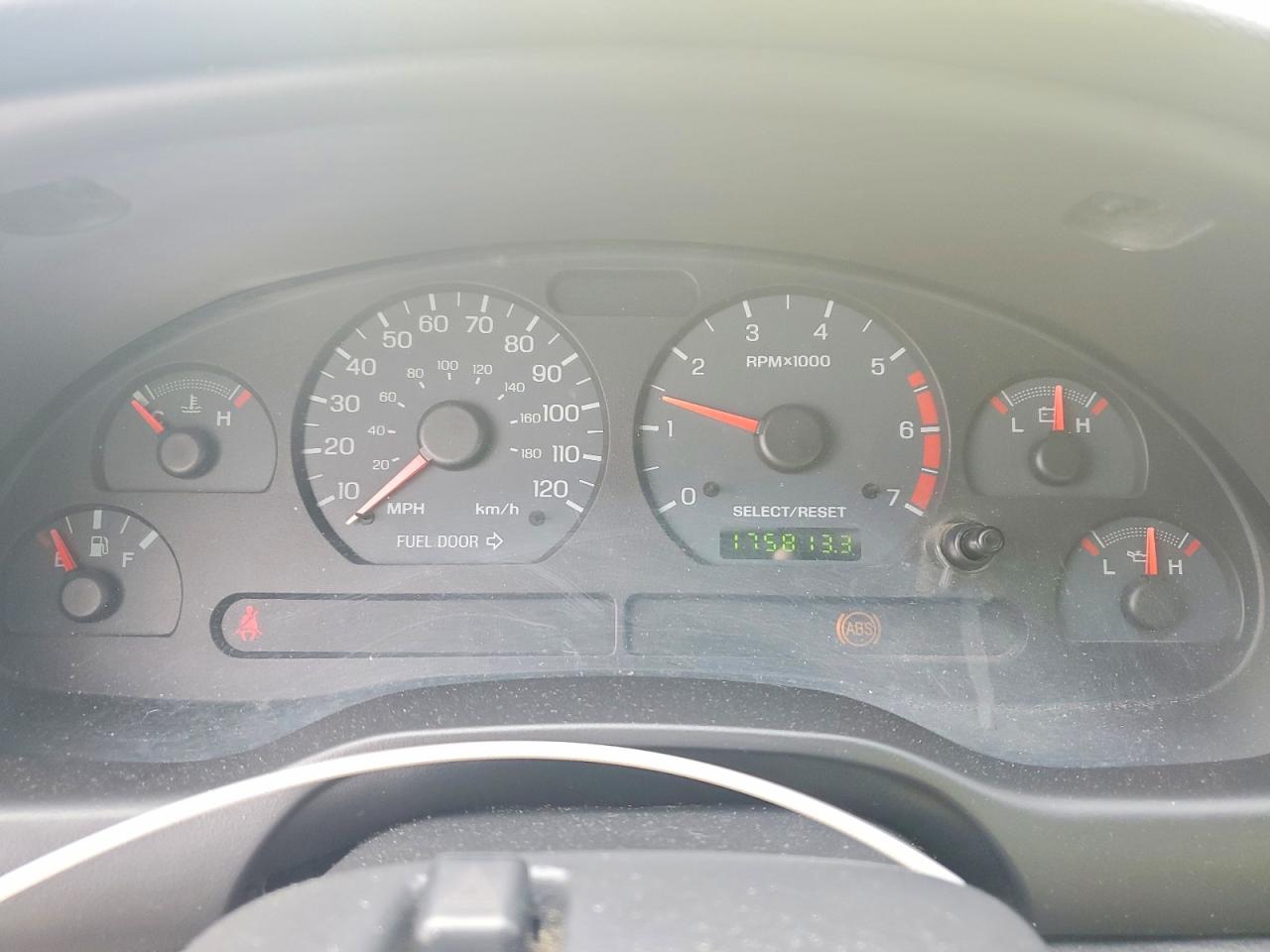 2003 Ford Mustang Желтый vin: 1FAFP40423F439711