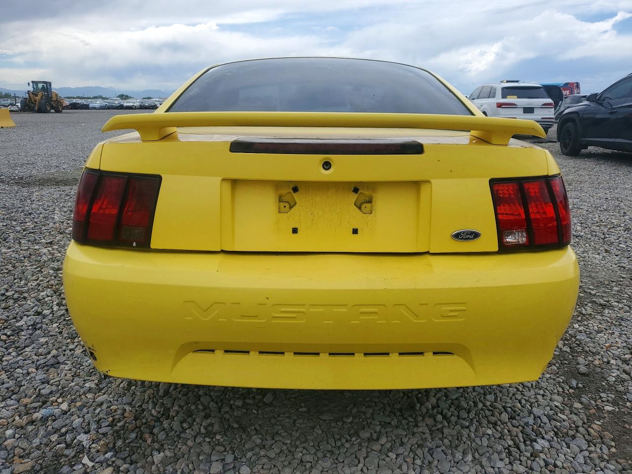 2003 Ford Mustang Желтый vin: 1FAFP40423F439711