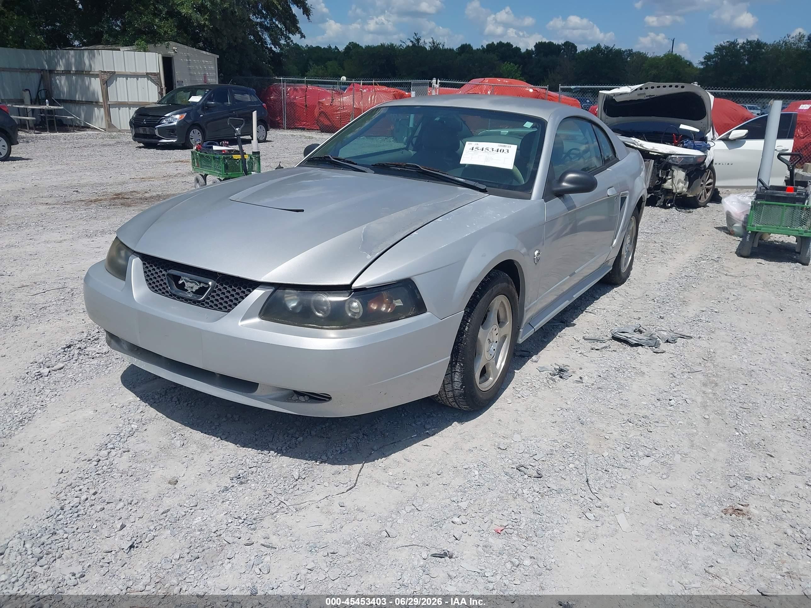 2004 Ford Mustang   Silver vin: 1FAFP40424F119337