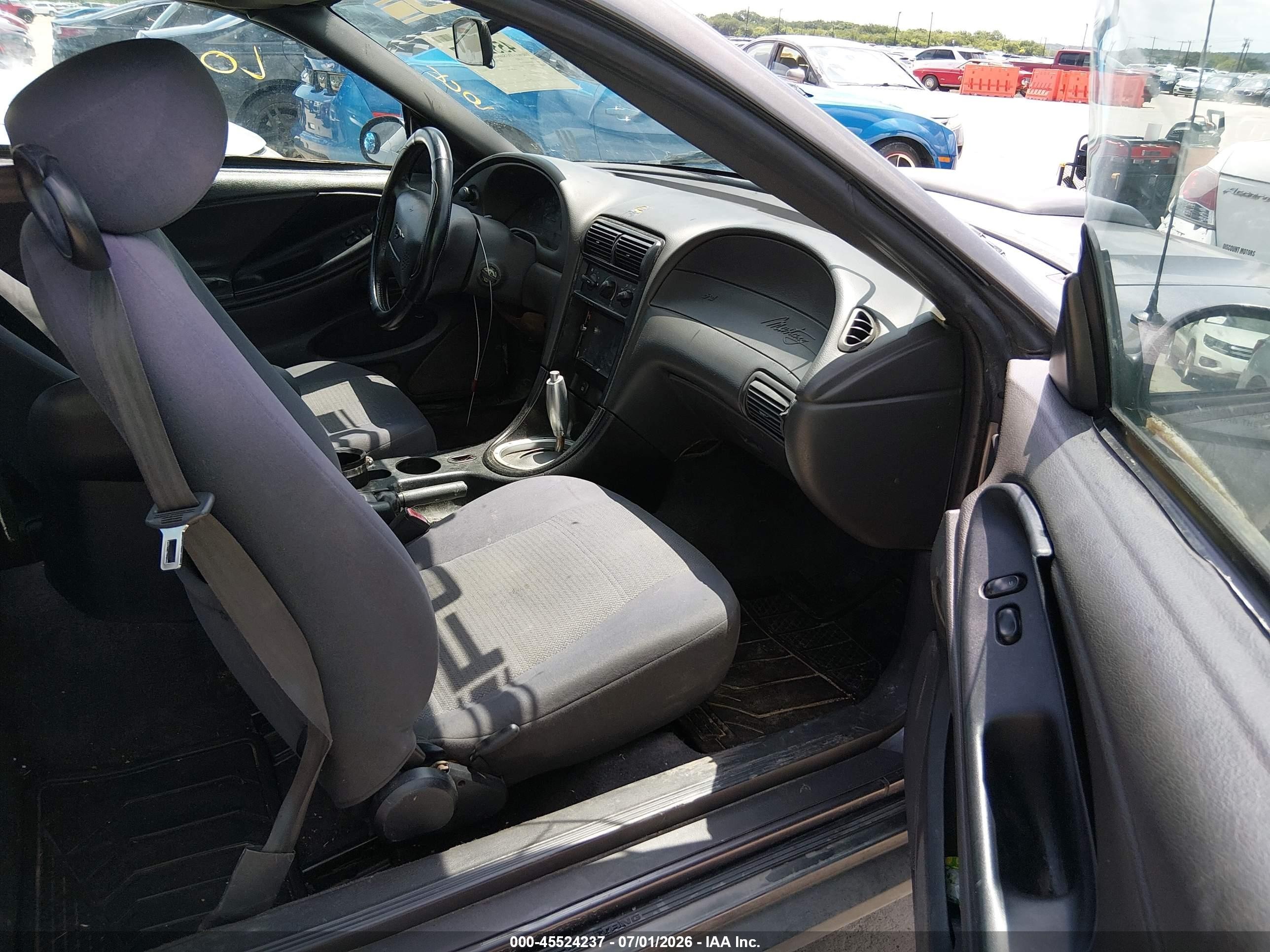 2004 Ford Mustang   Gray vin: 1FAFP40424F131973