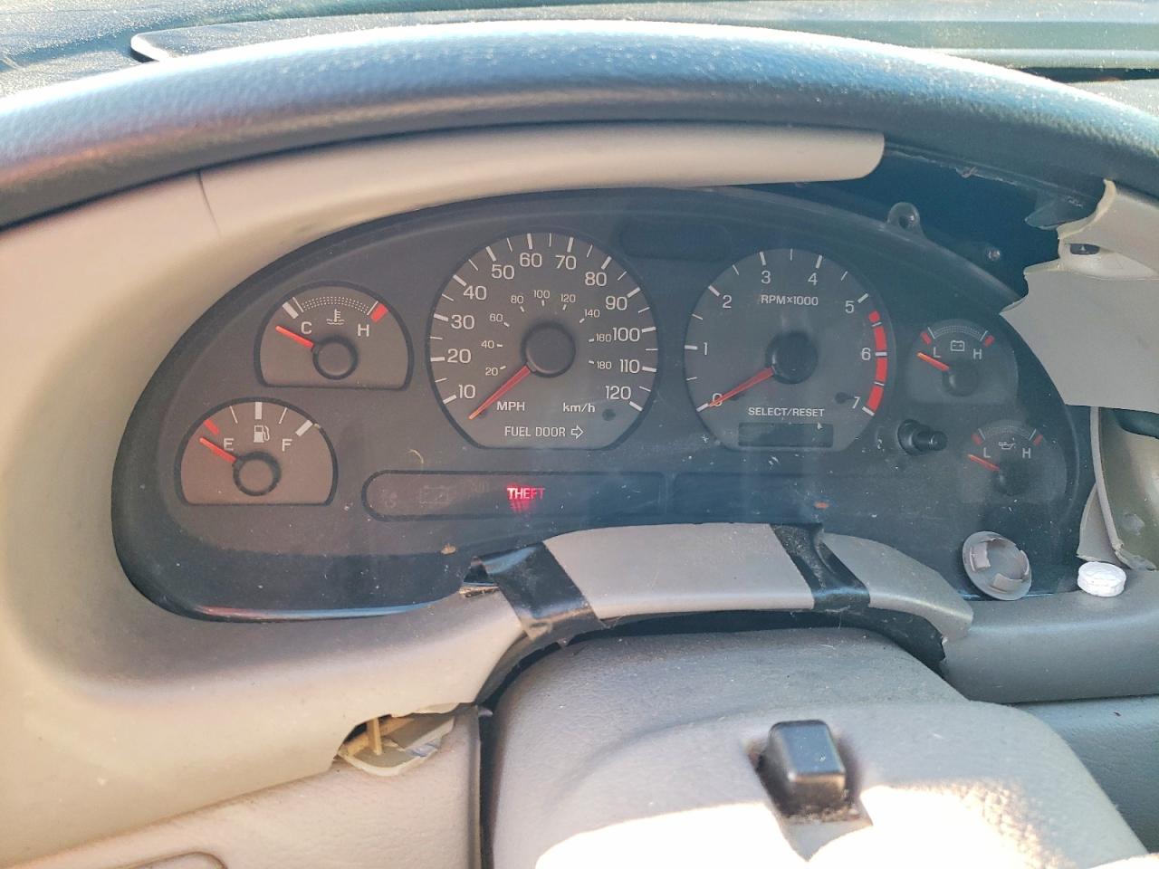 2000 Ford Mustang Green vin: 1FAFP4042YF222697
