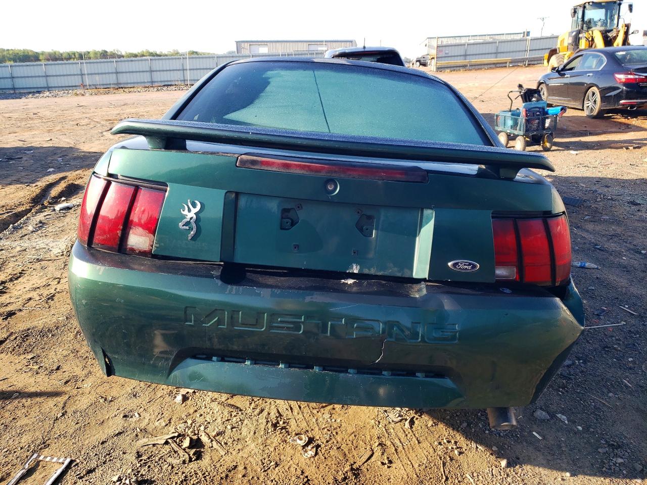 2000 Ford Mustang Green vin: 1FAFP4042YF222697