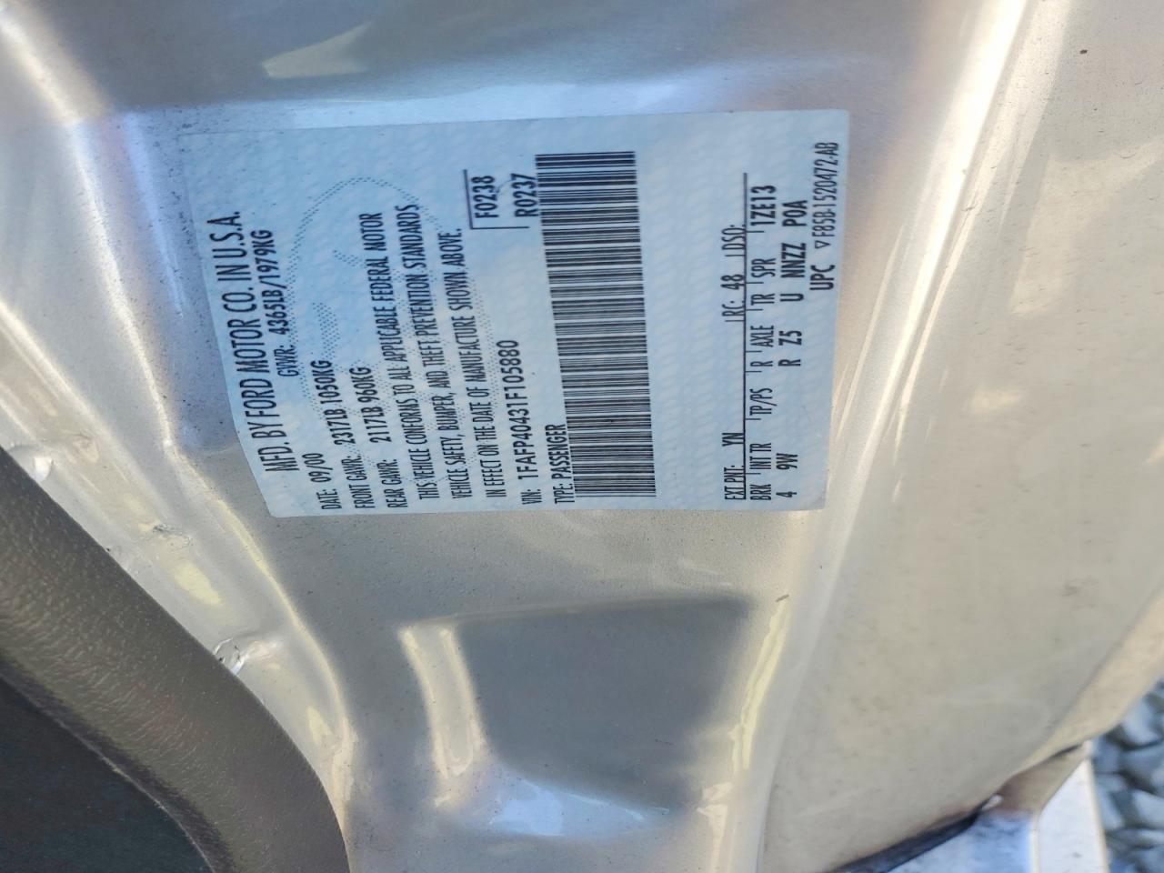 2001 Ford Mustang Silver vin: 1FAFP40431F105880