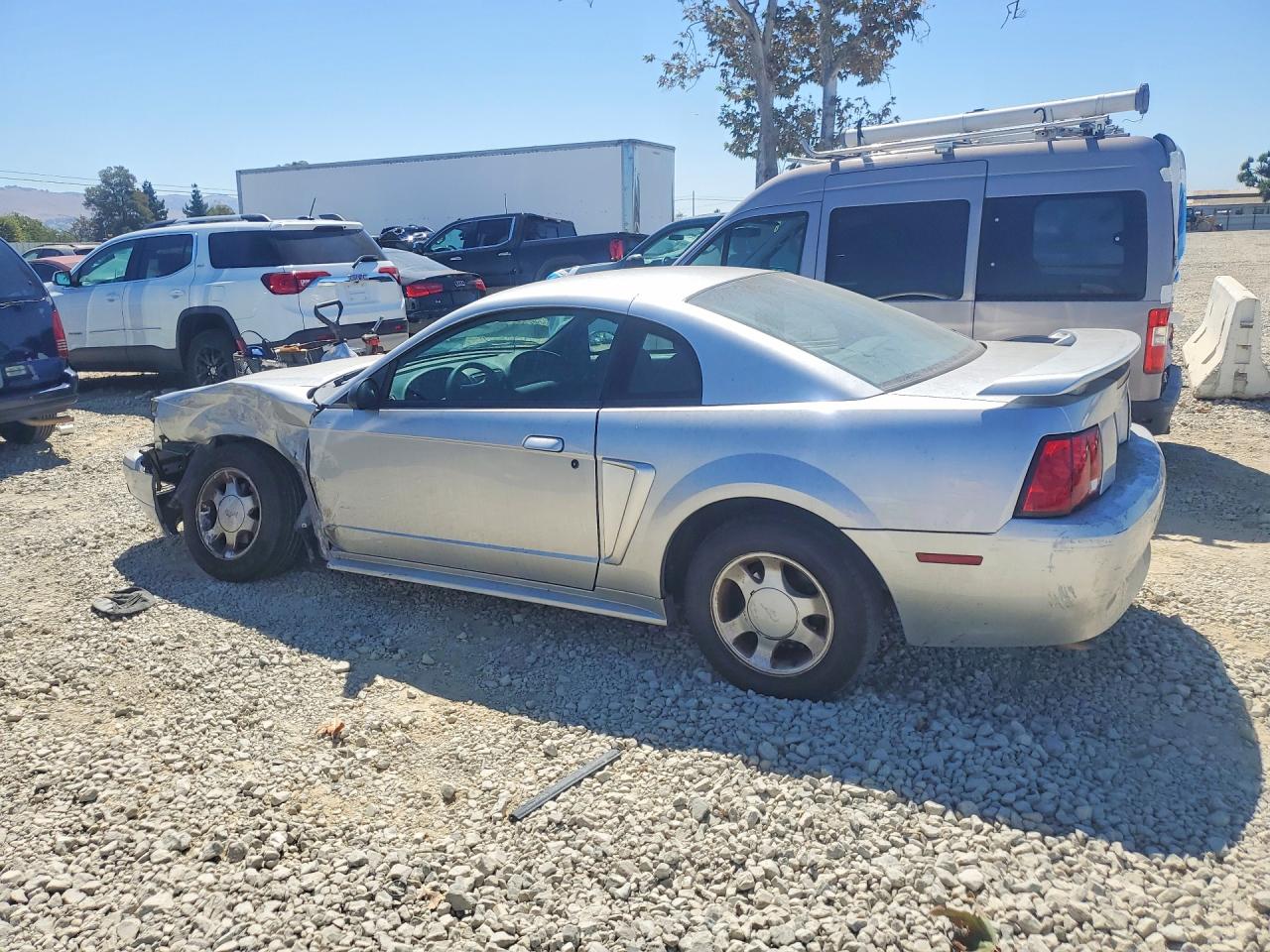 2001 Ford Mustang Silver vin: 1FAFP40431F105880
