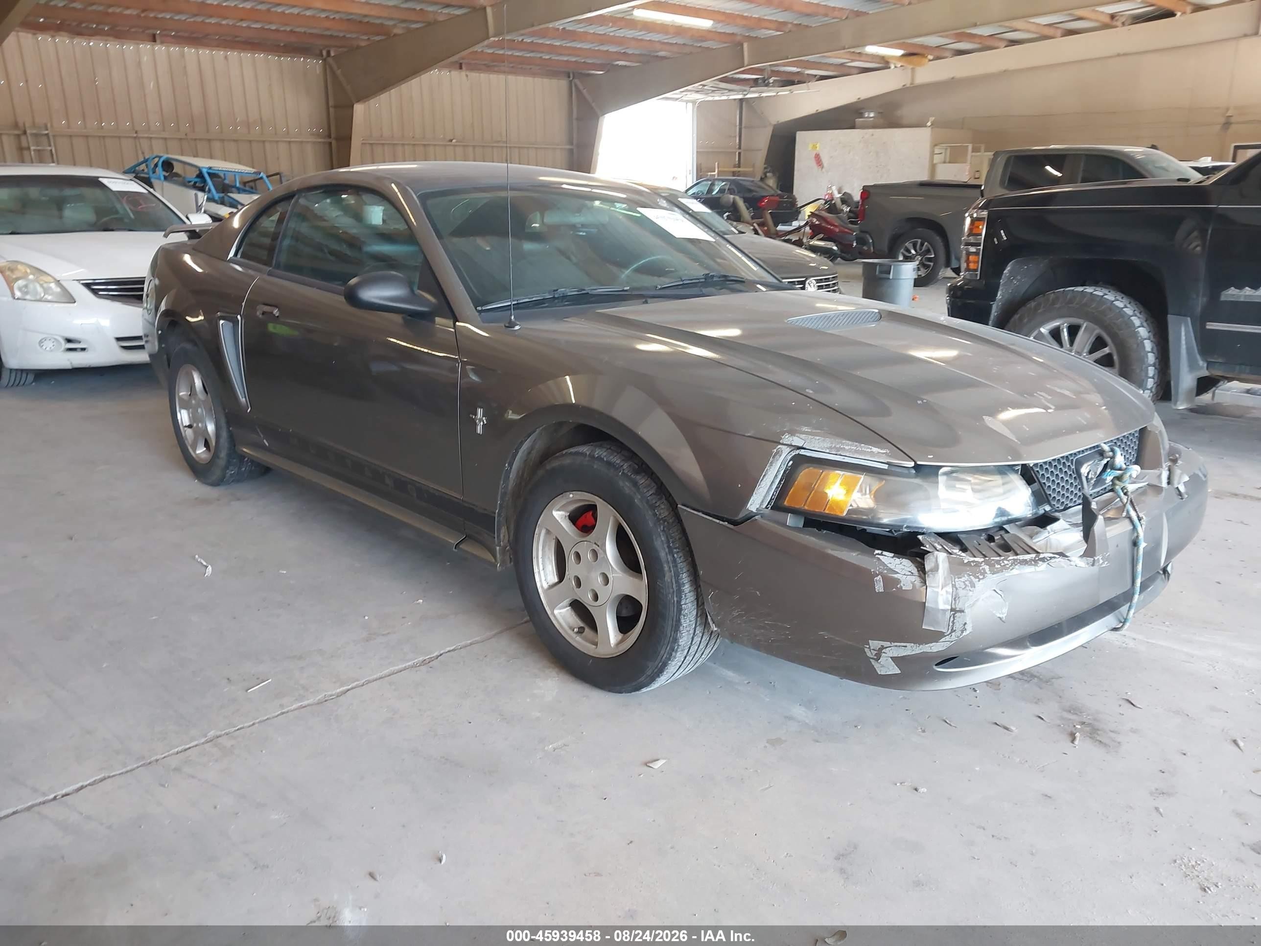 2002 Ford Mustang   Серый vin: 1FAFP40432F207973