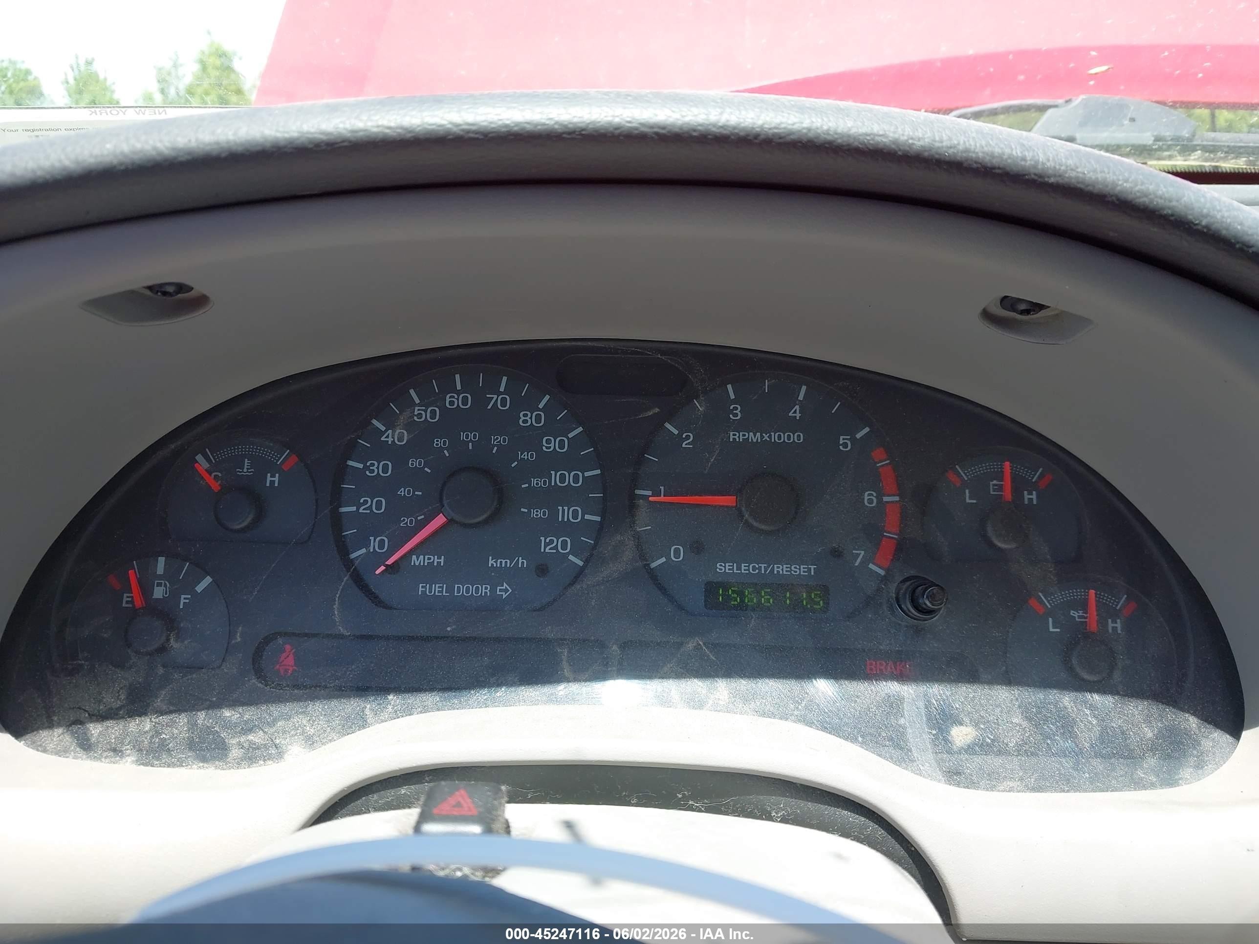 2003 Ford Mustang   Red vin: 1FAFP40433F421914