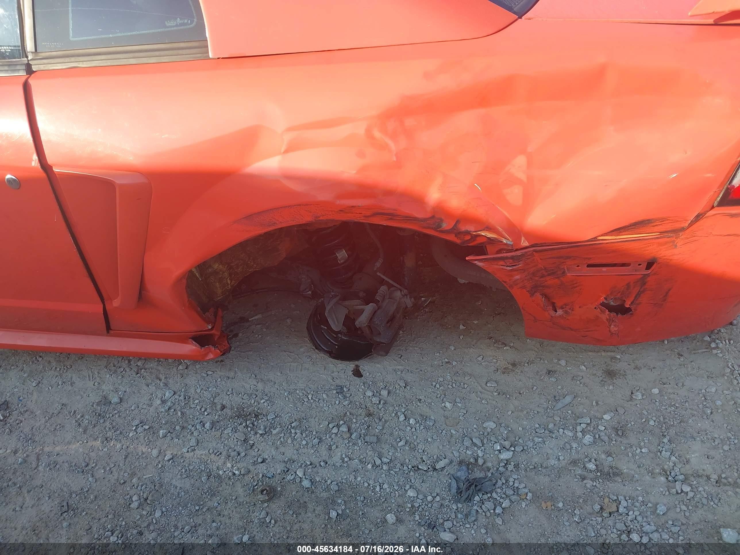 2004 Ford Mustang   Orange vin: 1FAFP40434F121811