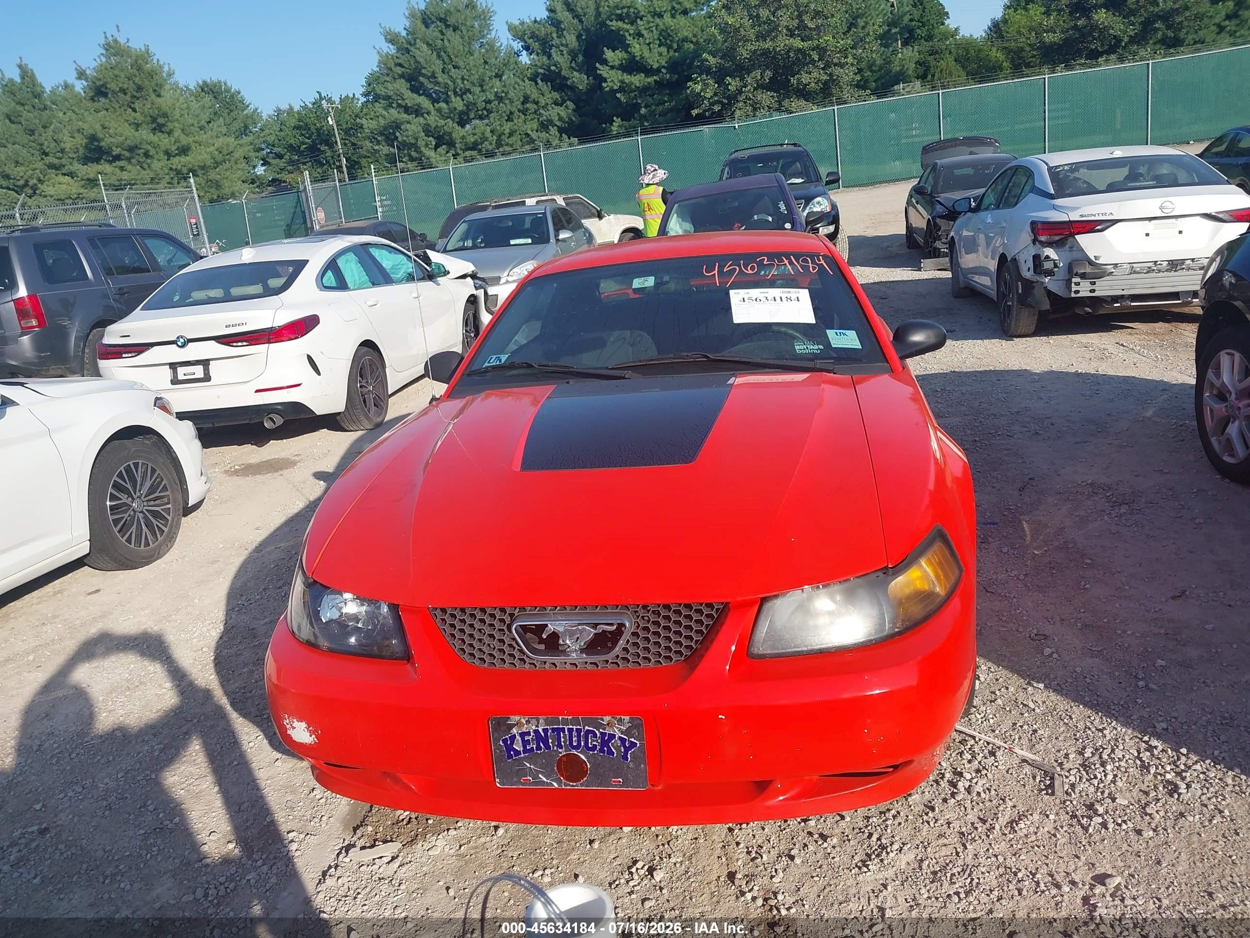 2004 Ford Mustang   Orange vin: 1FAFP40434F121811
