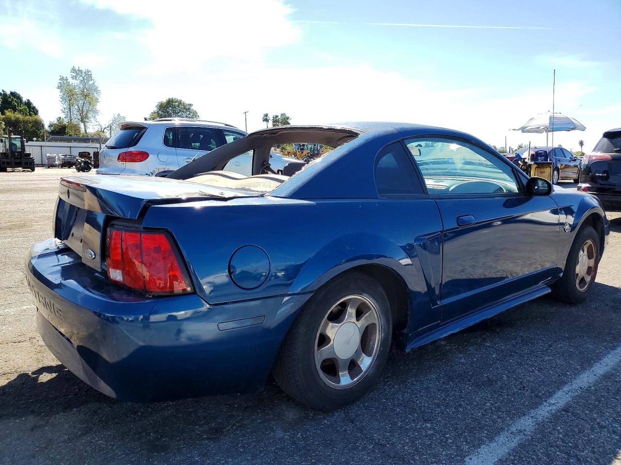 1999 Ford Mustang Синий vin: 1FAFP4043XF108805