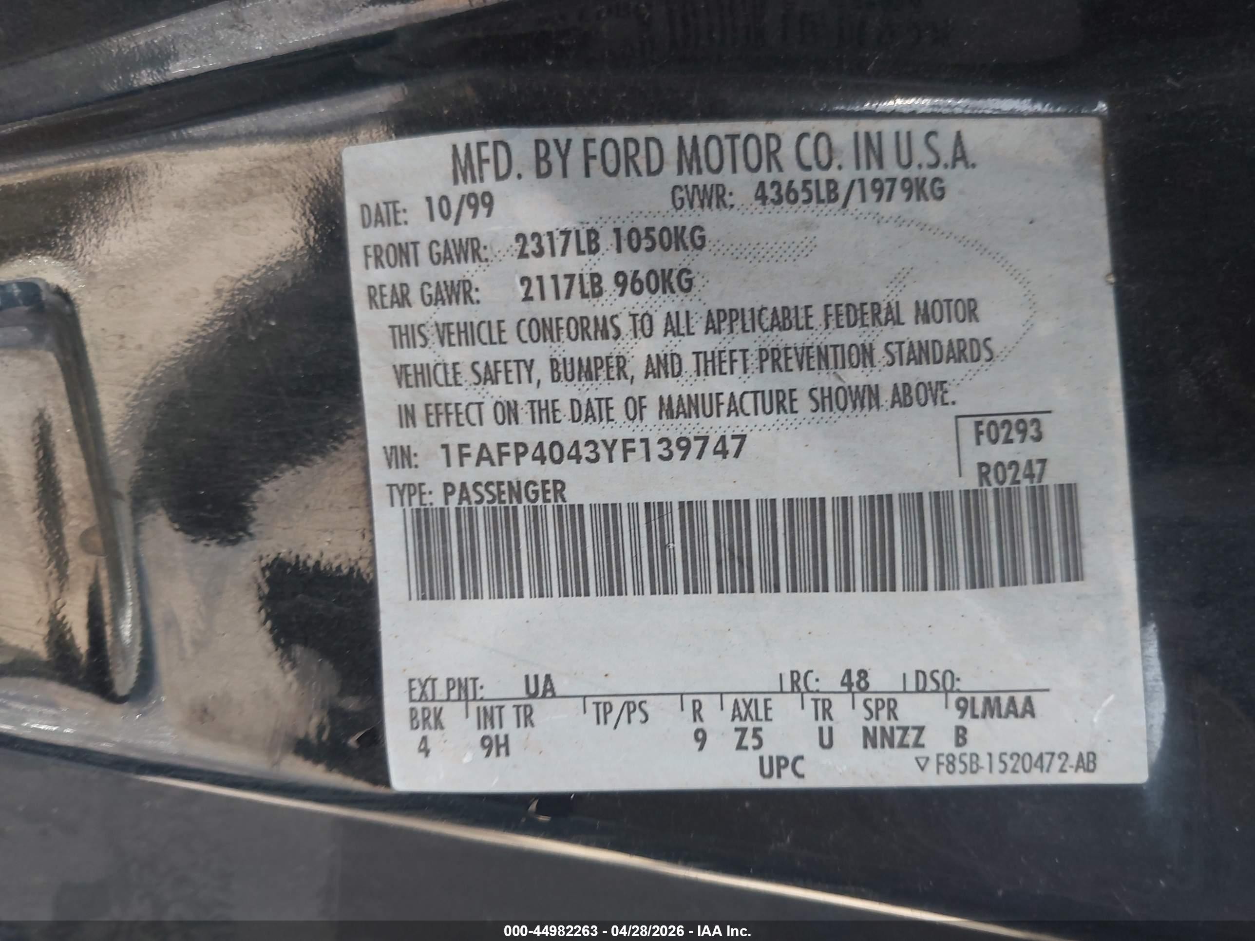 2000 Ford Mustang   Black vin: 1FAFP4043YF139747