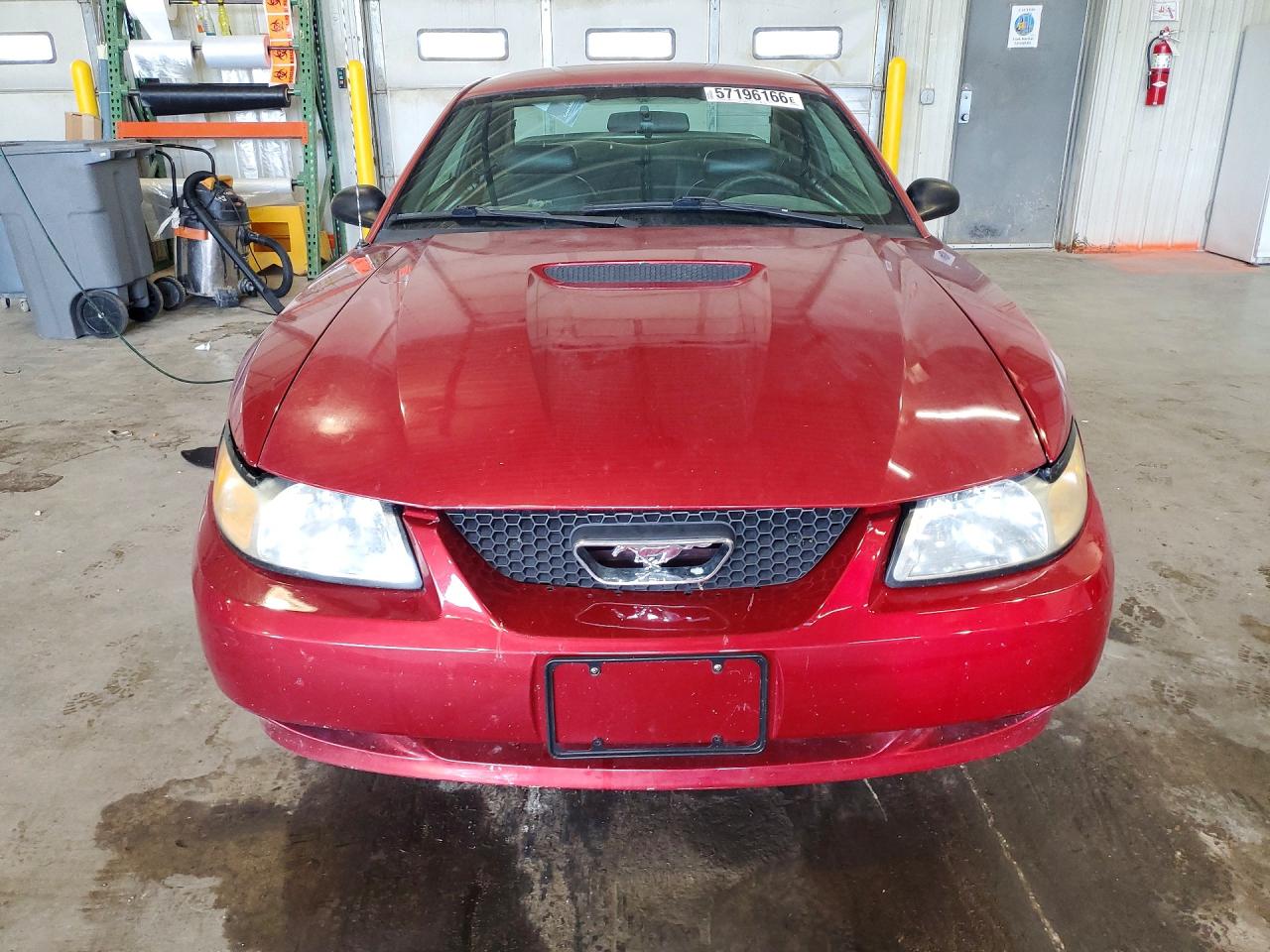 2000 Ford Mustang Red vin: 1FAFP4043YF192304
