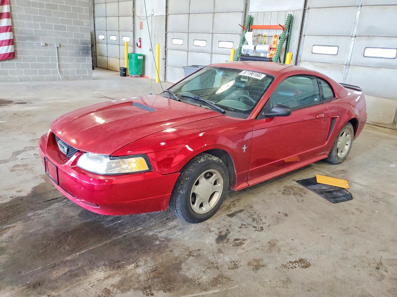 2000 Ford Mustang Red vin: 1FAFP4043YF192304