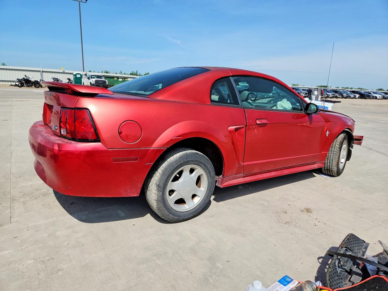 2001 Ford Mustang Red vin: 1FAFP40441F207267
