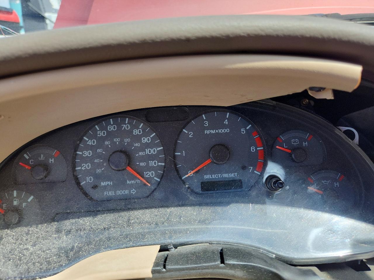 2001 Ford Mustang Red vin: 1FAFP40441F207267