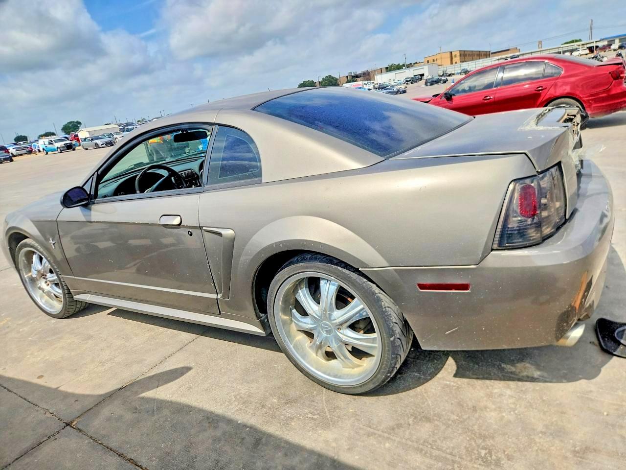 2001 Ford Mustang Серый vin: 1FAFP40441F231858