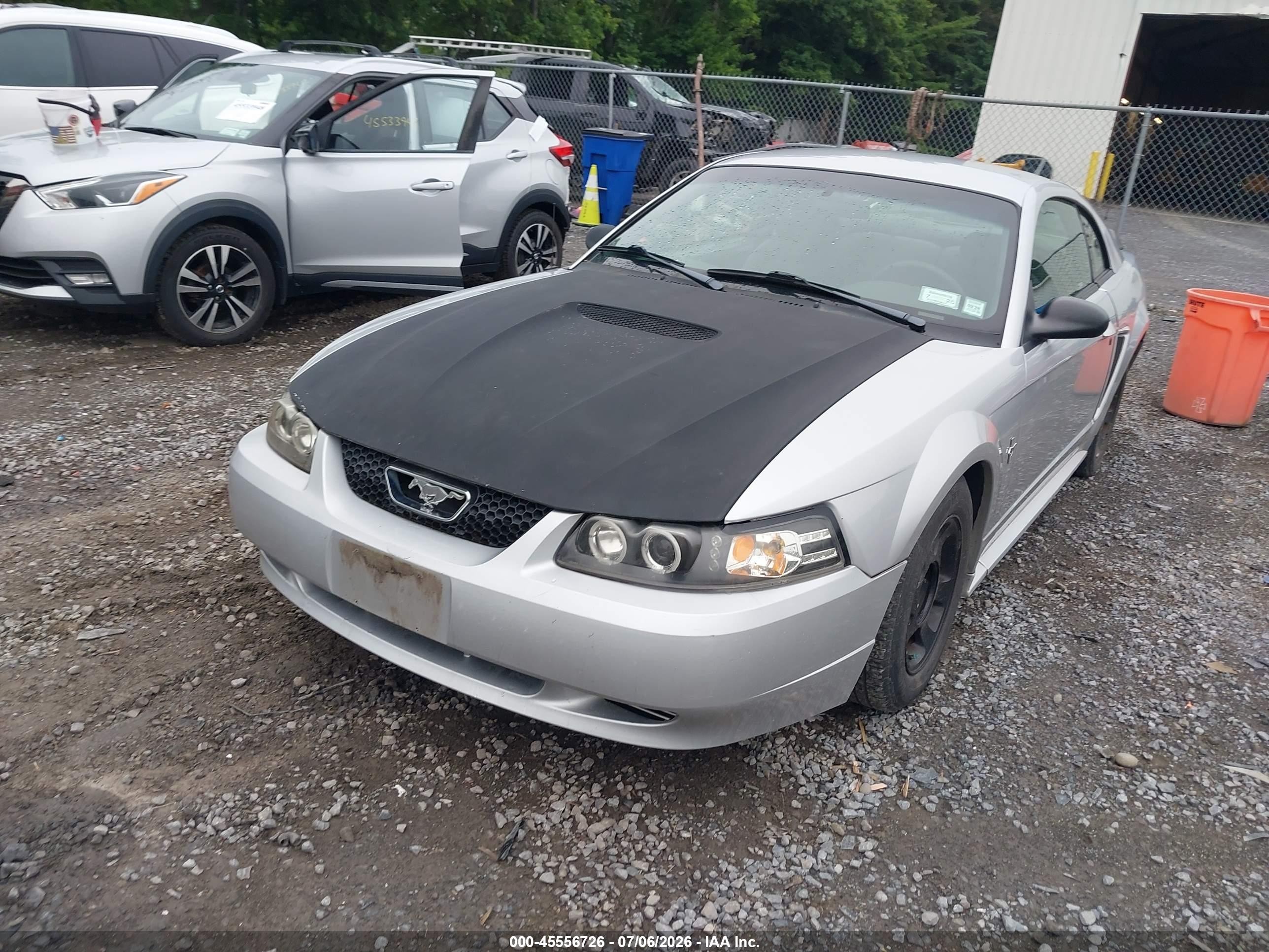 2001 Ford Mustang   Серый vin: 1FAFP40441F261541