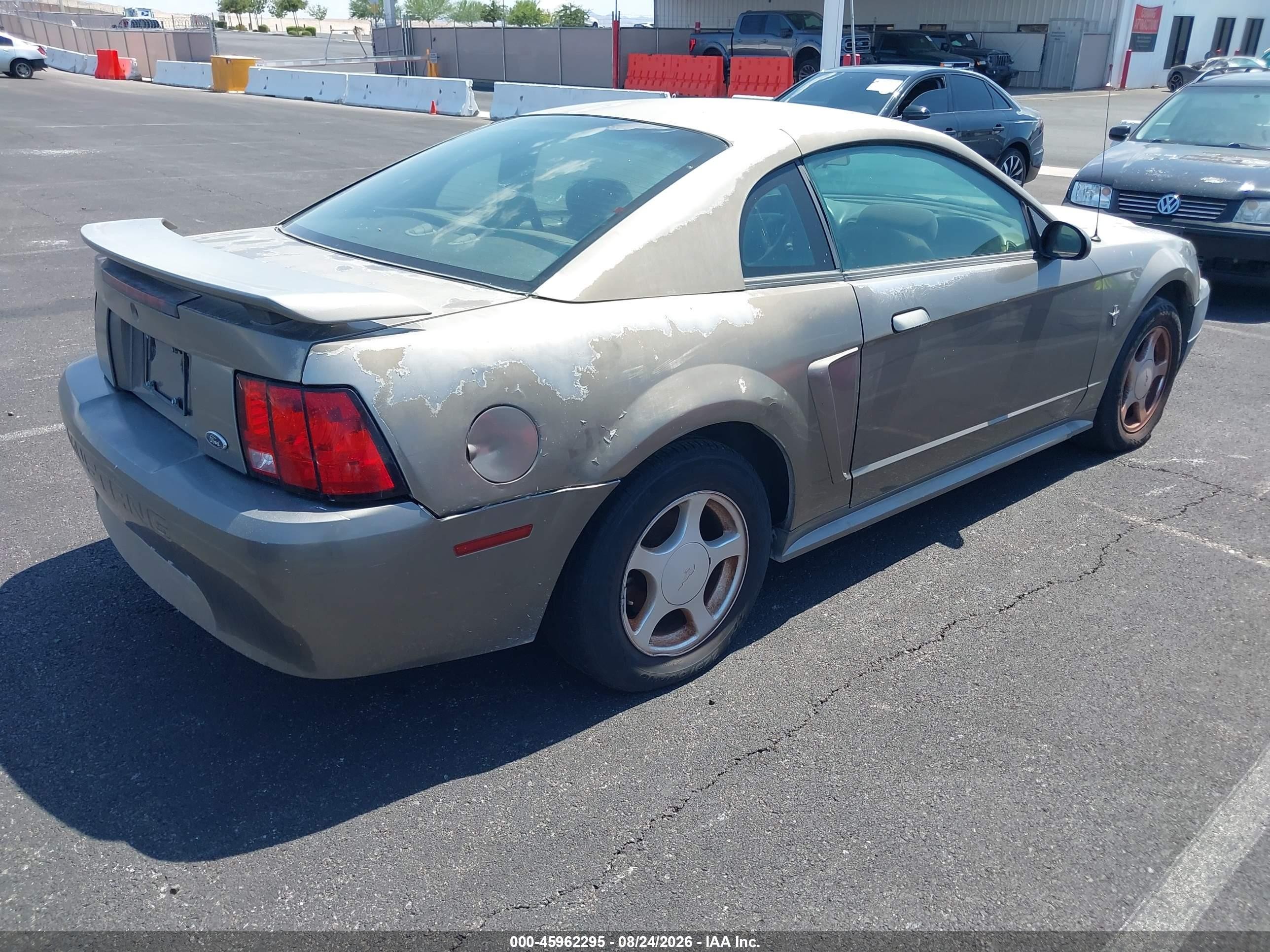2002 Ford Mustang Gray vin: 1FAFP40442F150618