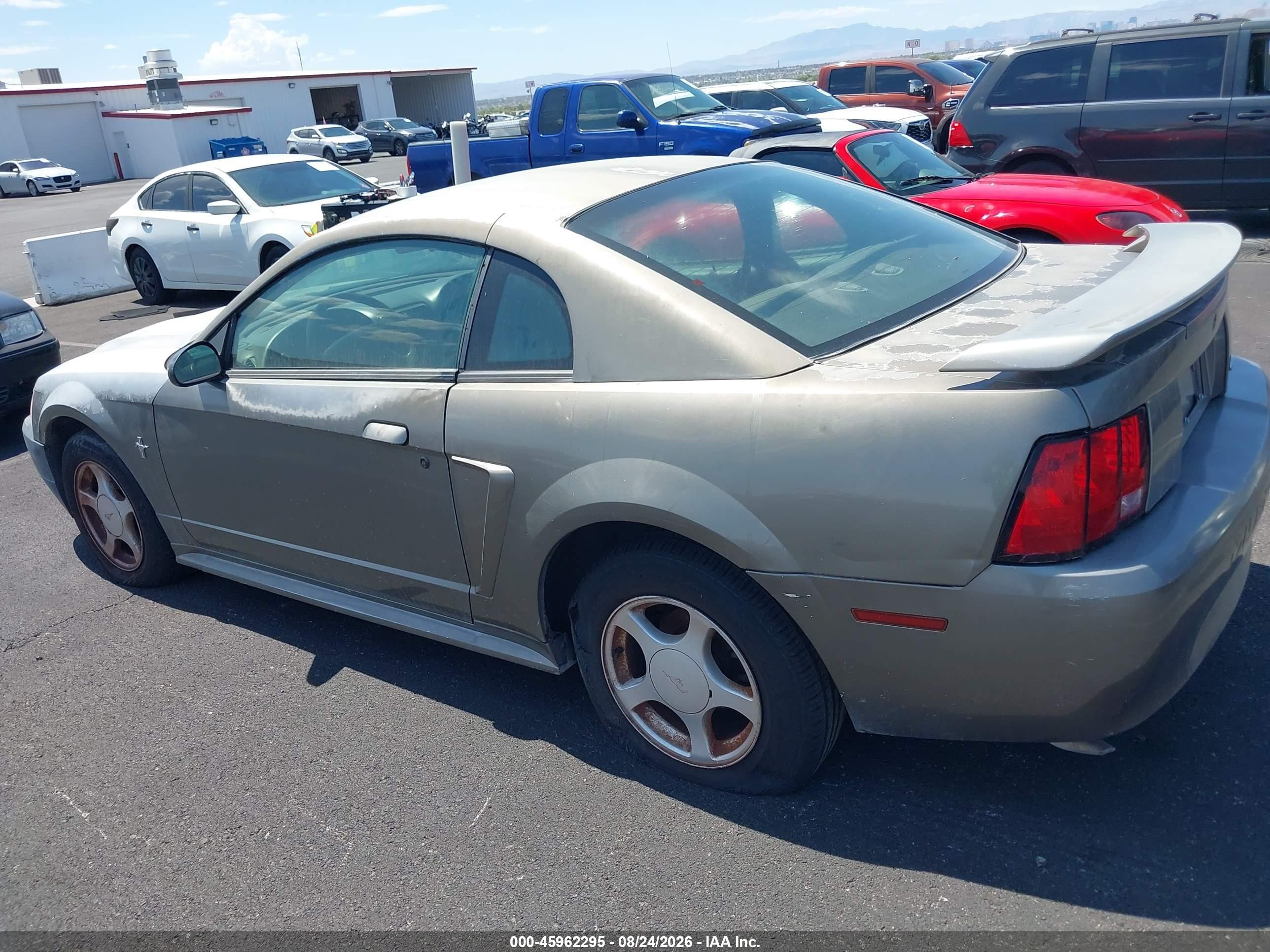 2002 Ford Mustang Gray vin: 1FAFP40442F150618
