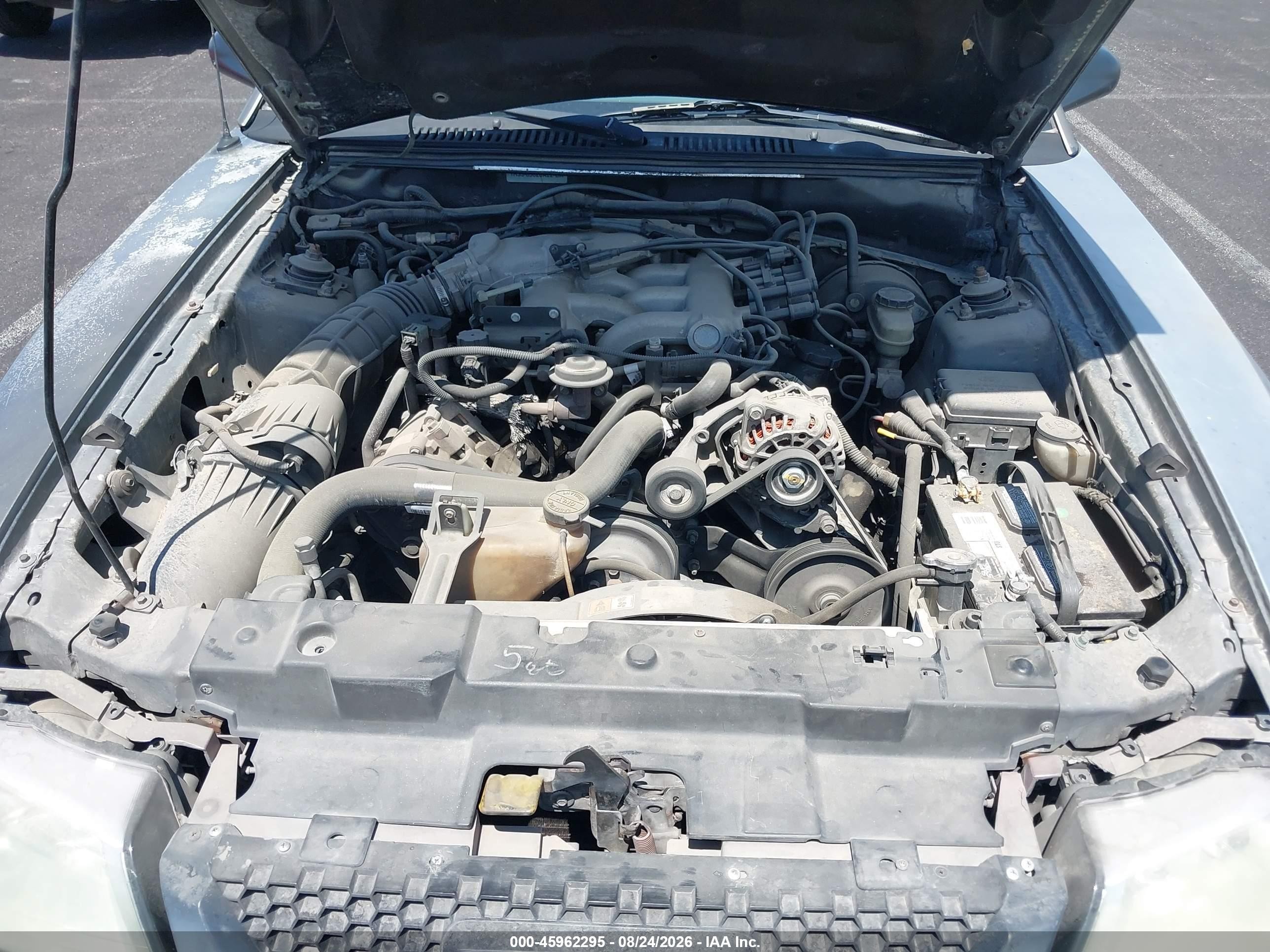 2002 Ford Mustang Gray vin: 1FAFP40442F150618