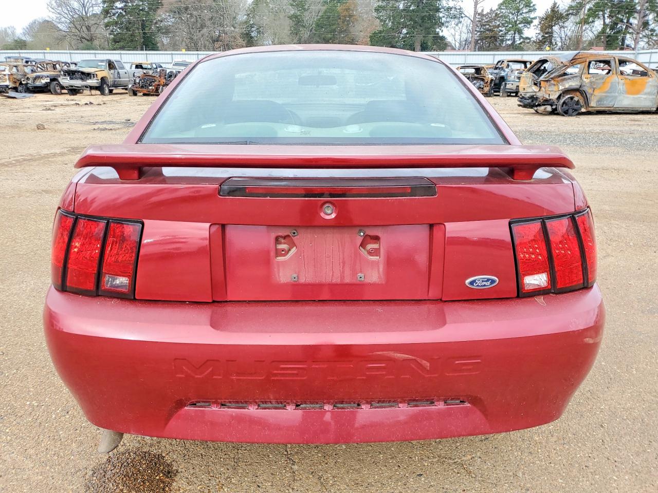 2003 Ford Mustang Maroon vin: 1FAFP40443F327699