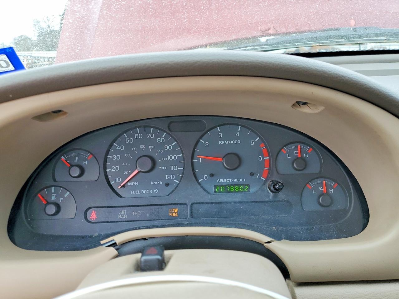 2003 Ford Mustang Maroon vin: 1FAFP40443F327699