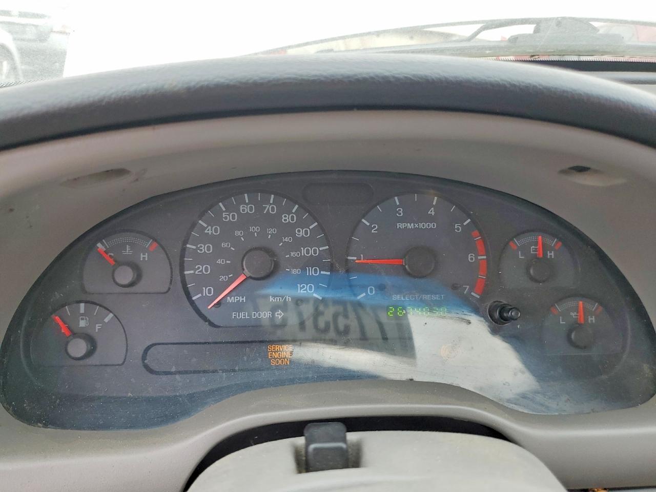 2004 Ford Mustang Silver vin: 1FAFP40444F118321
